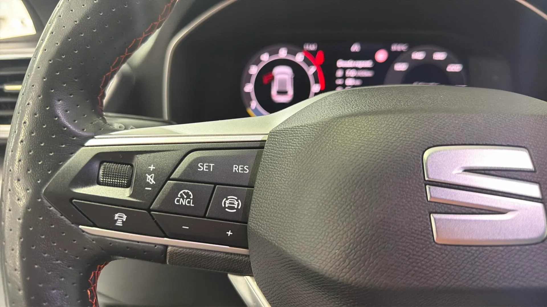 SEAT León 1.5 TSI FR 25 Aniversario - foto 10
