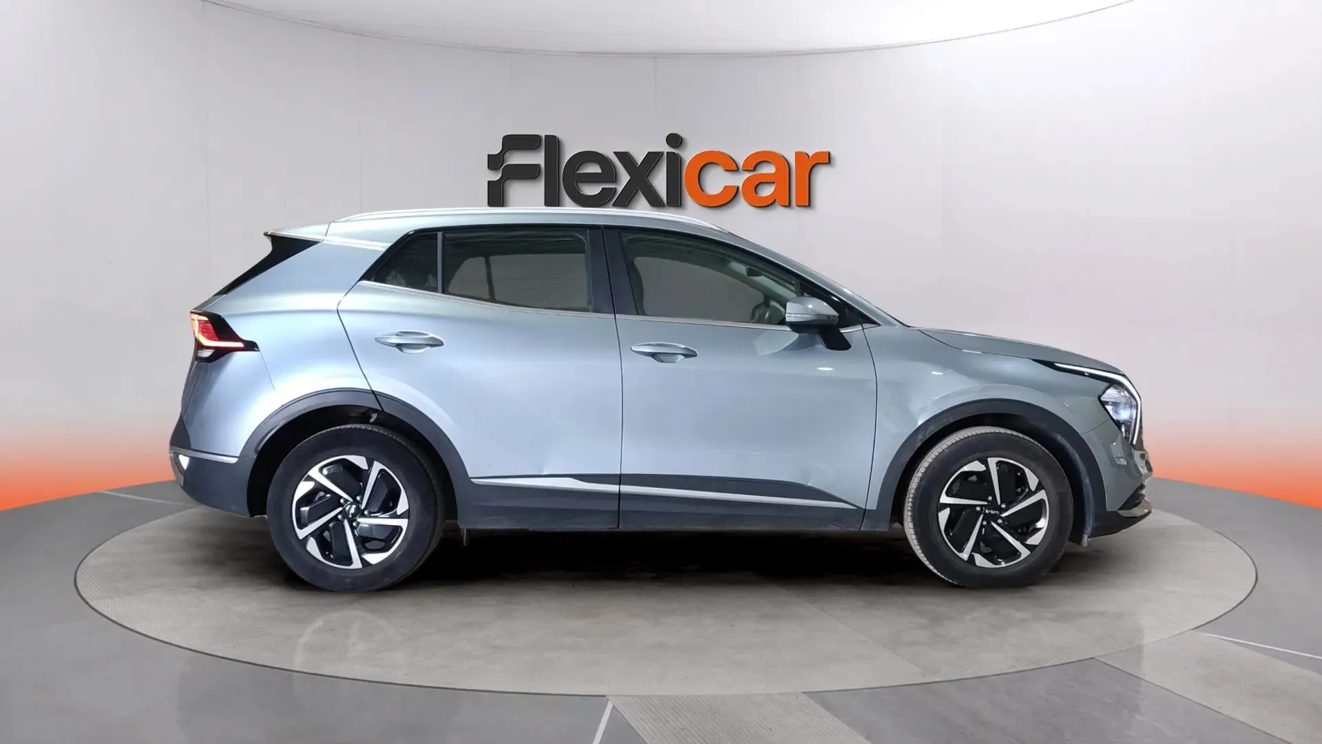 Kia Sportage 1.6 T-GDi HEV Drive 4x2 - foto 3