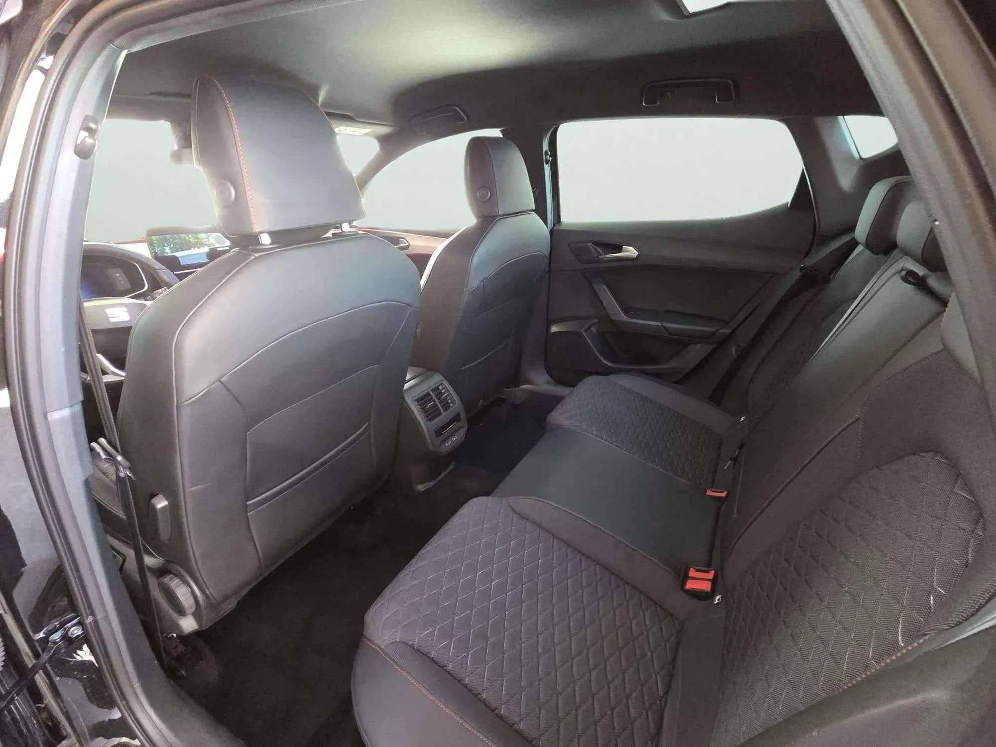 SEAT León SP 1.5 TSI FR 25 Aniversario - foto 34
