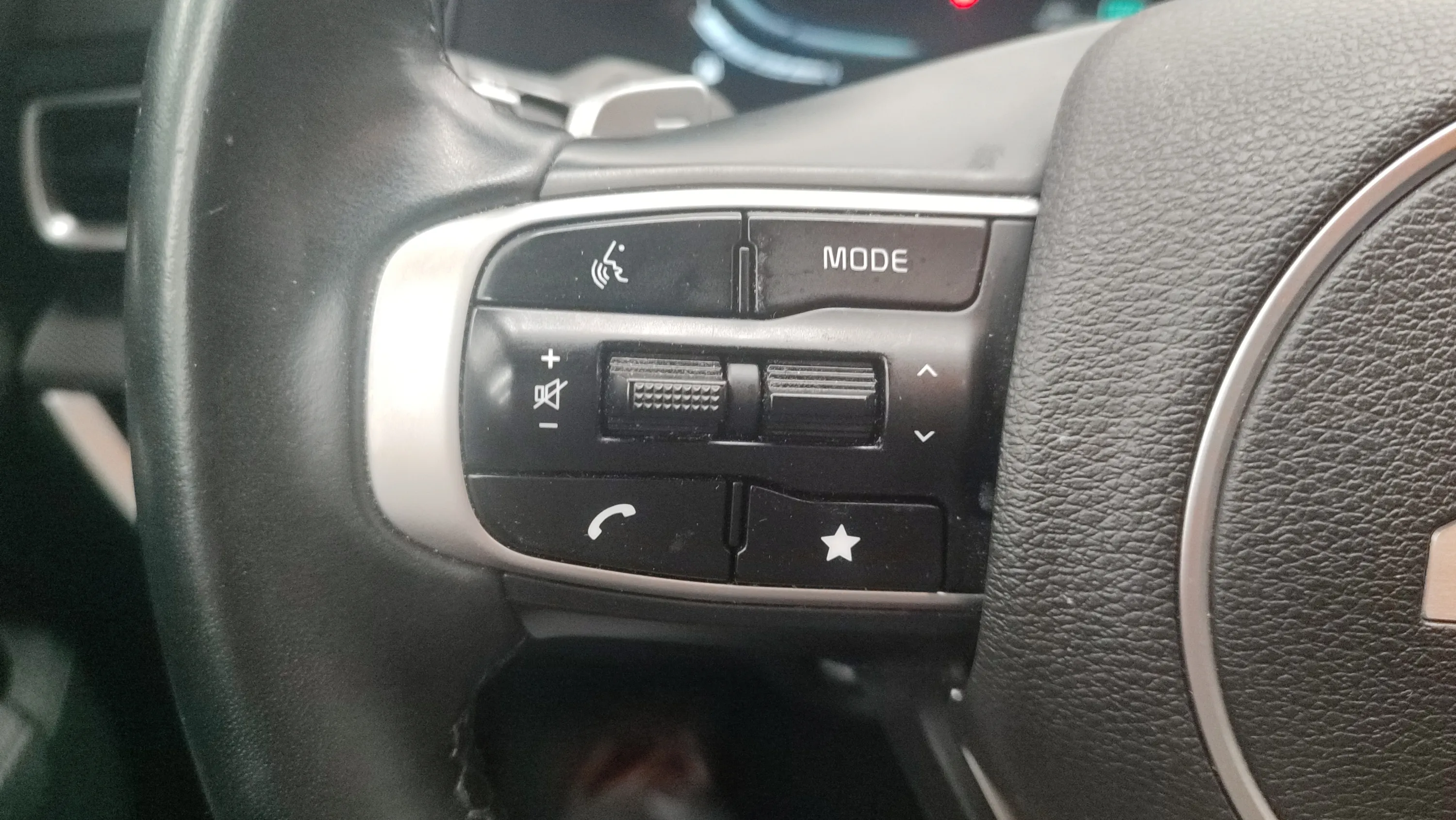 Kia Sportage 1.6 T-GDi HEV Drive 4x2 - foto 14