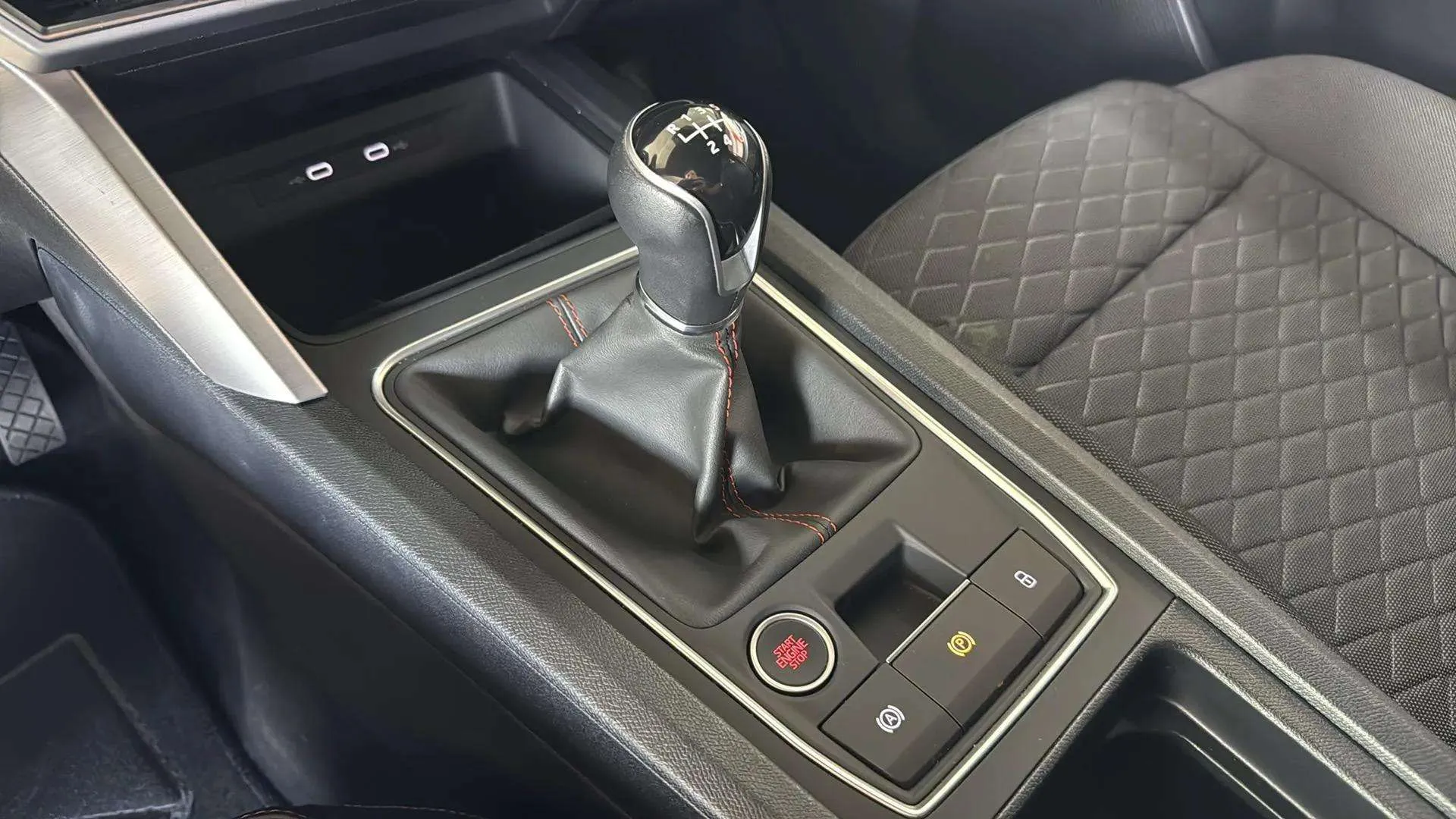 SEAT León 1.5 TSI FR 25 Aniversario - foto 20