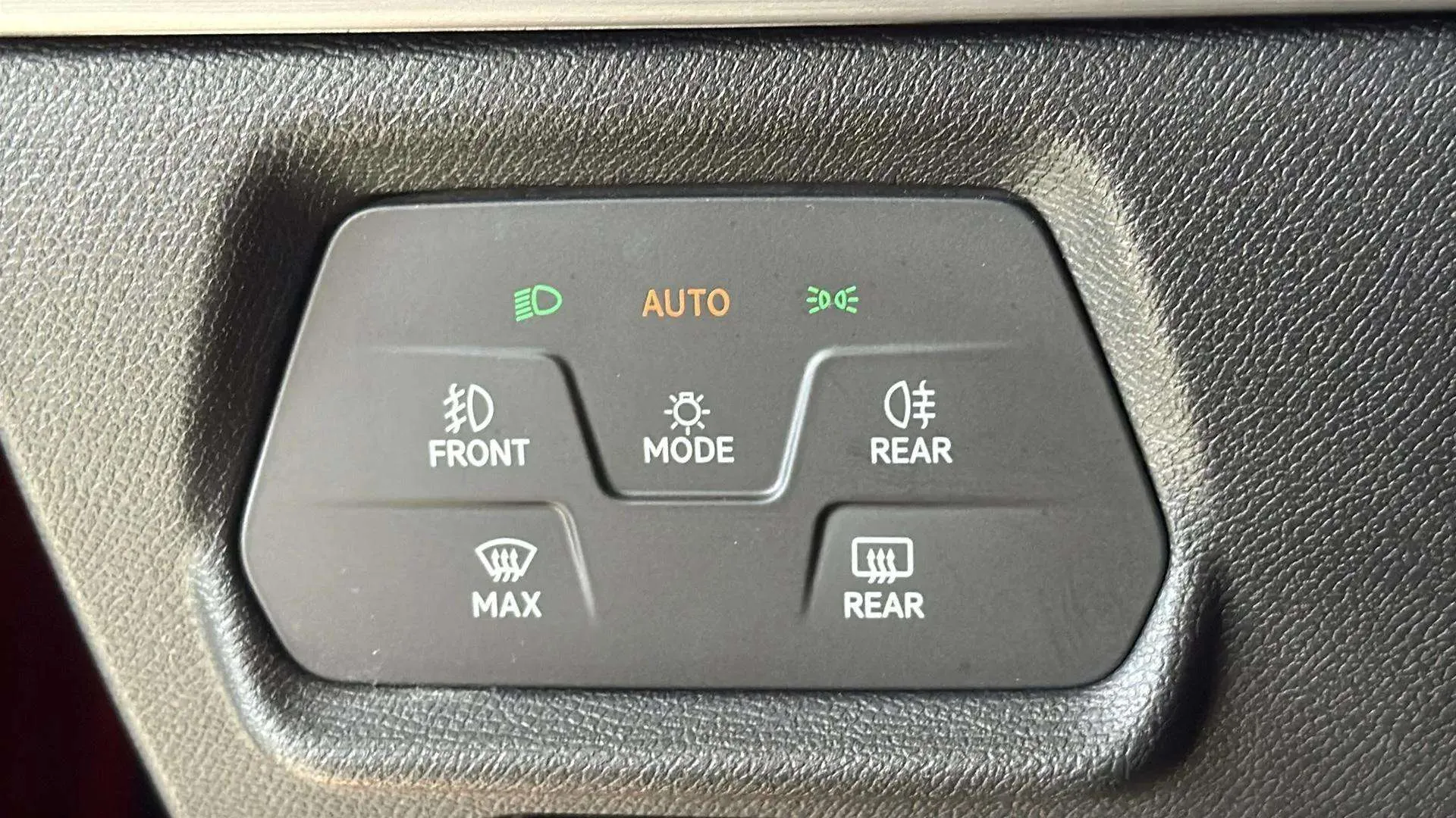 SEAT León 1.5 TSI FR 25 Aniversario - foto 16
