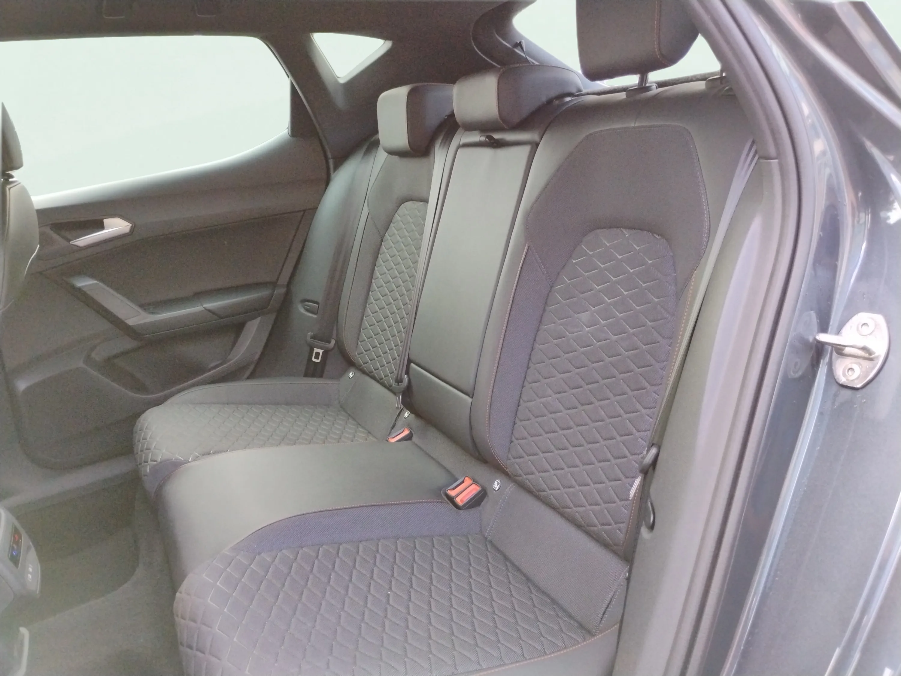SEAT León 1.5 TSI FR 75 Aniversario - foto 23