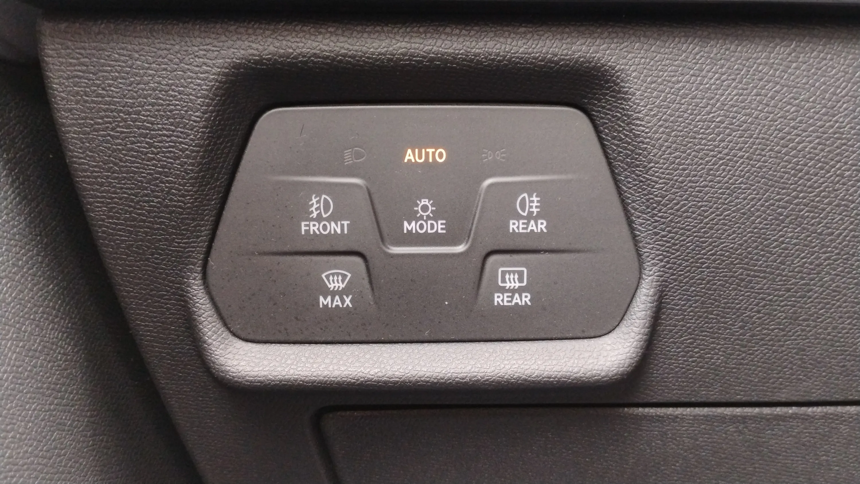 SEAT León 1.5 TSI FR 75 Aniversario - foto 9