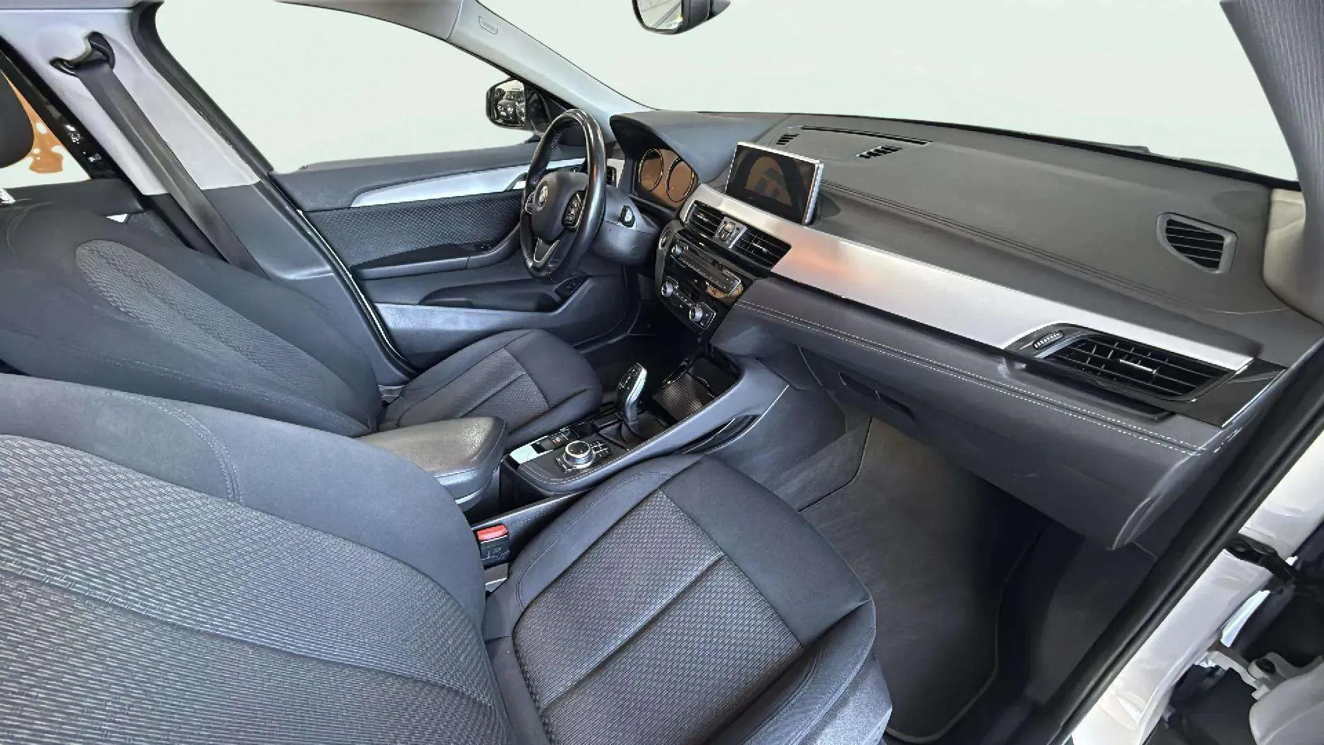 BMW X2 sDrive18i - foto 13