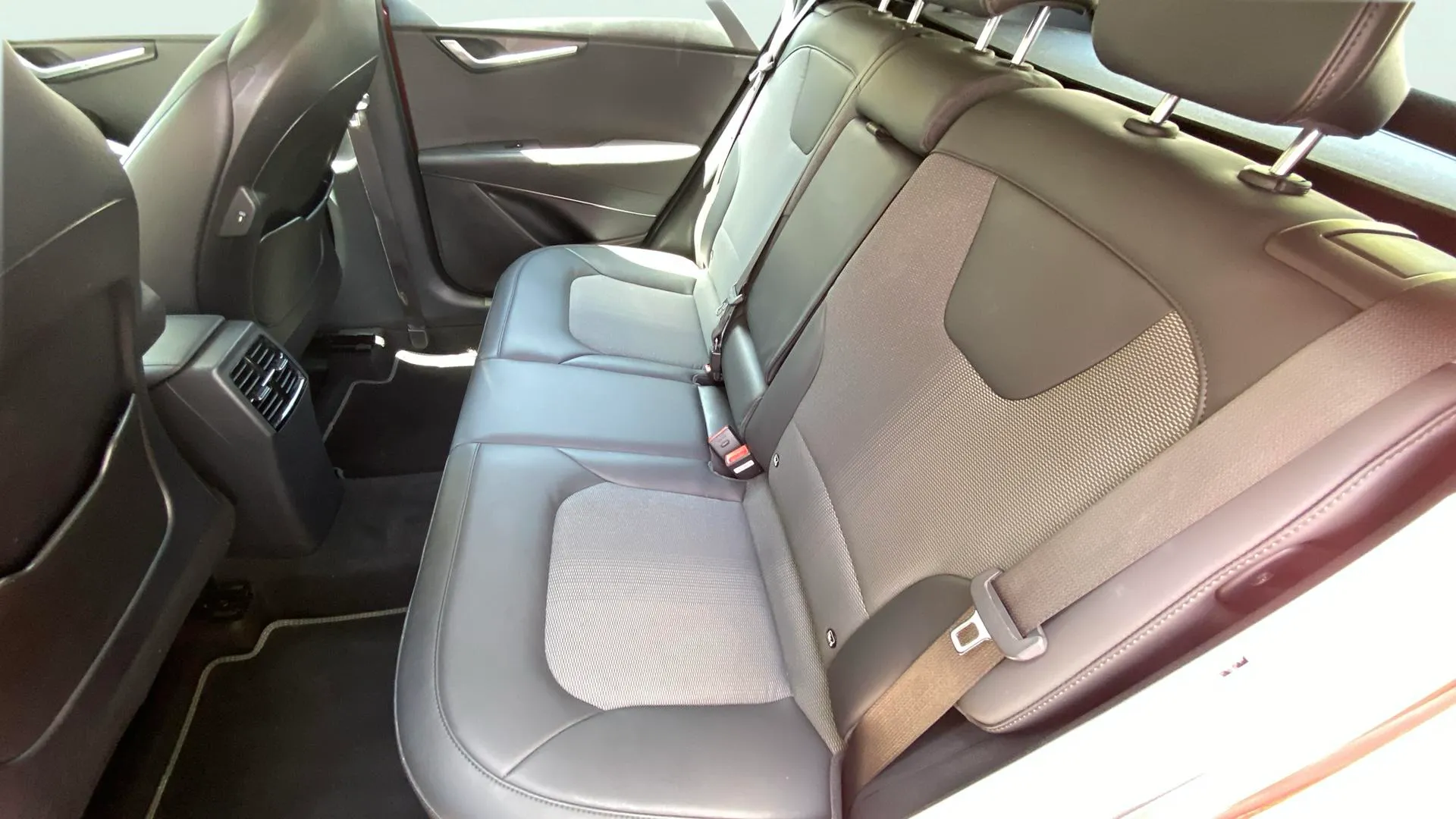 Kia Niro 1.6 GDi HEV Drive - foto 22