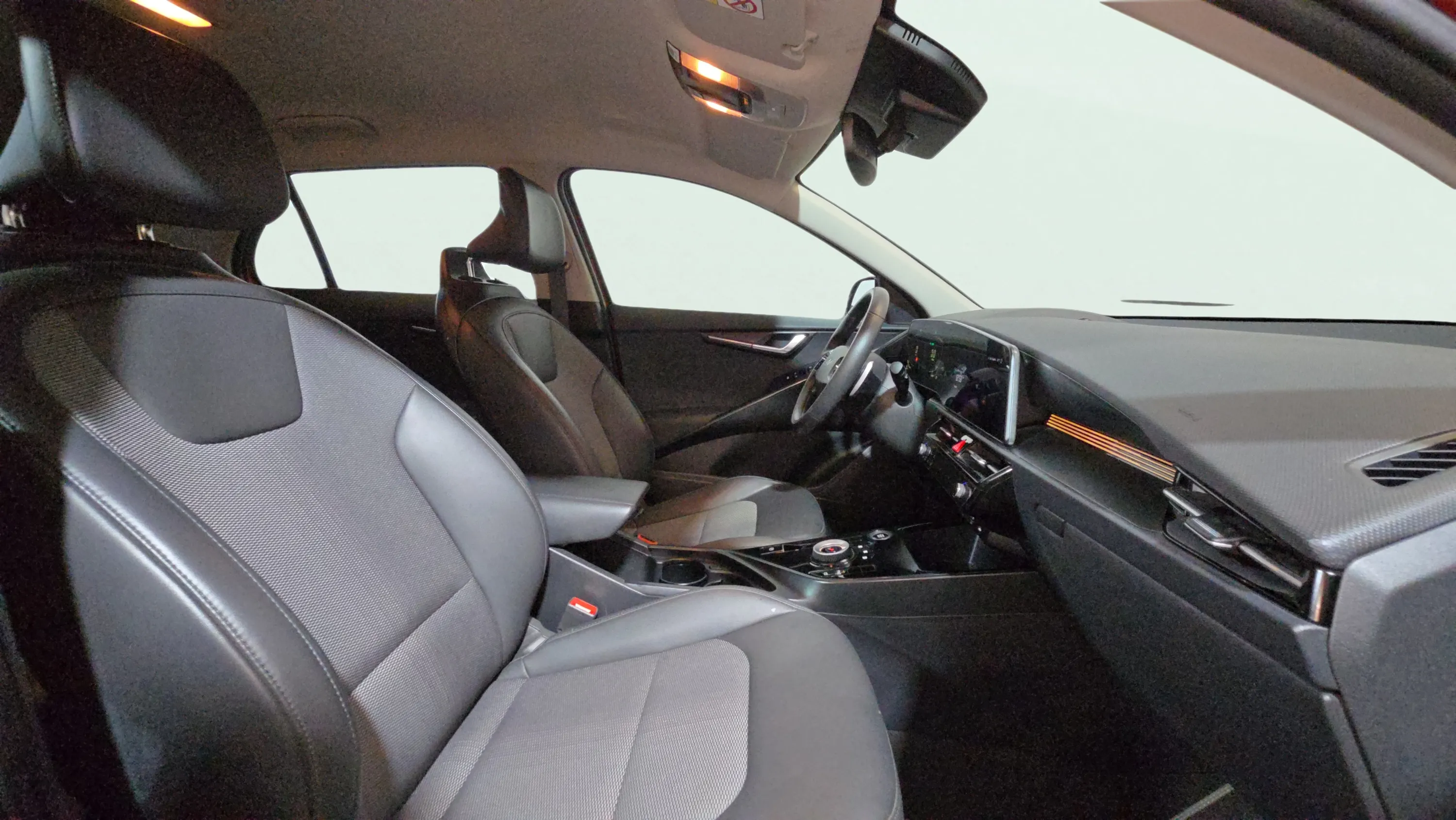 Kia Niro 1.6 GDi HEV Drive - foto 18
