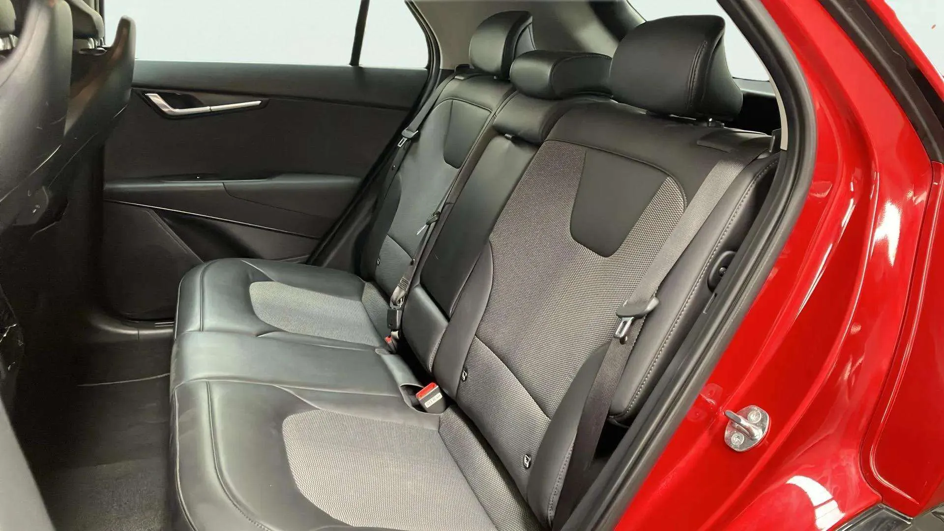 Kia Niro 1.6 GDi HEV Drive - foto 13
