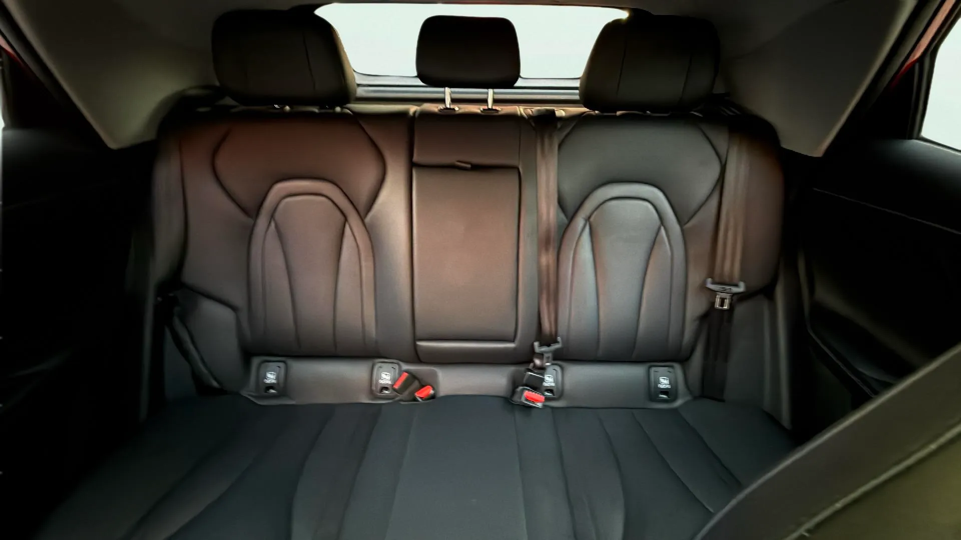 Omoda 5 1.6 T-GDi DCT Comfort - foto 21