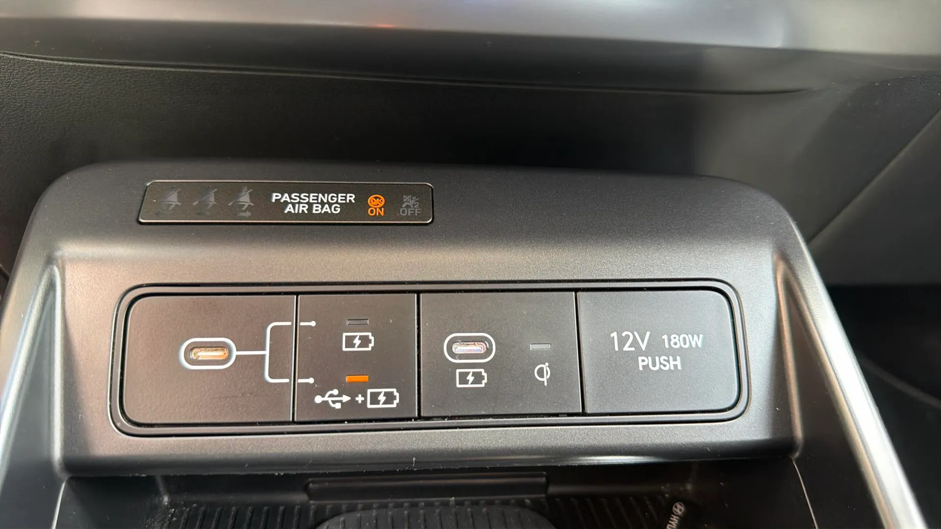 Hyundai Kona 1.6 GDI HEV Maxx DCT - foto 17
