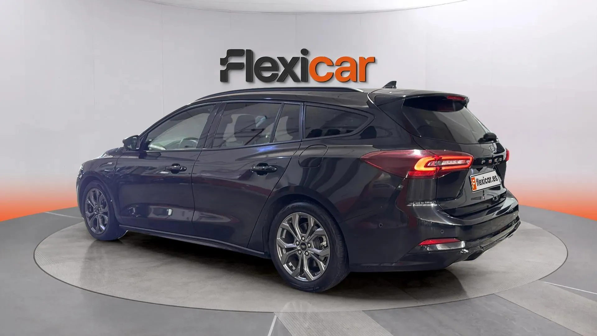 Ford Focus 1.0 EcoBoost MHEV ST-Line SB - foto 5