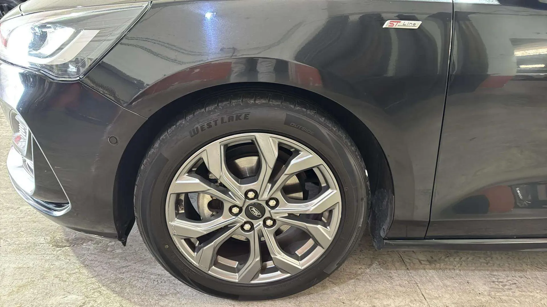 Ford Focus 1.0 EcoBoost MHEV ST-Line SB - foto 27