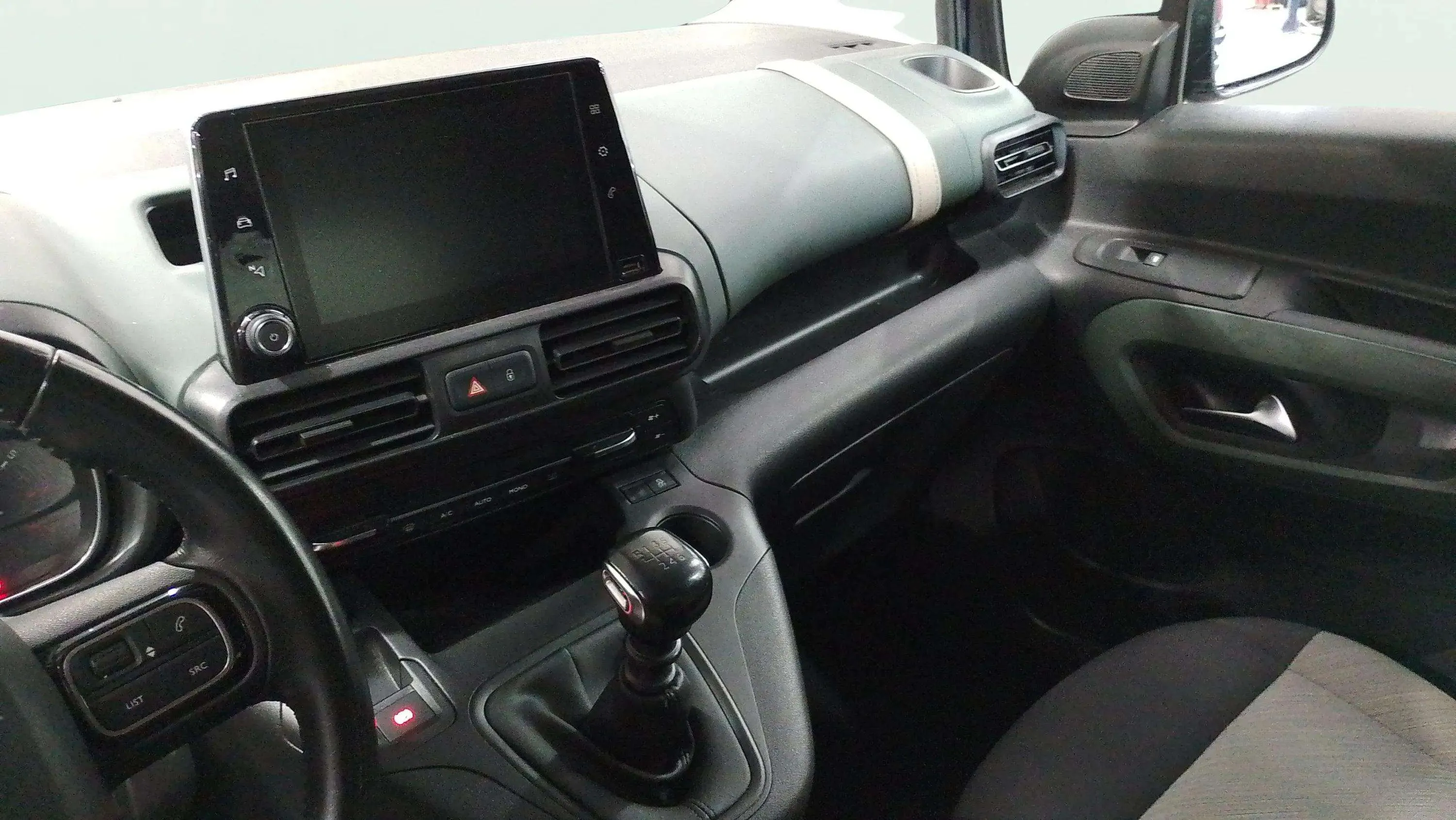 Citroën Berlingo Talla M BlueHDi 130 Shine - foto 18