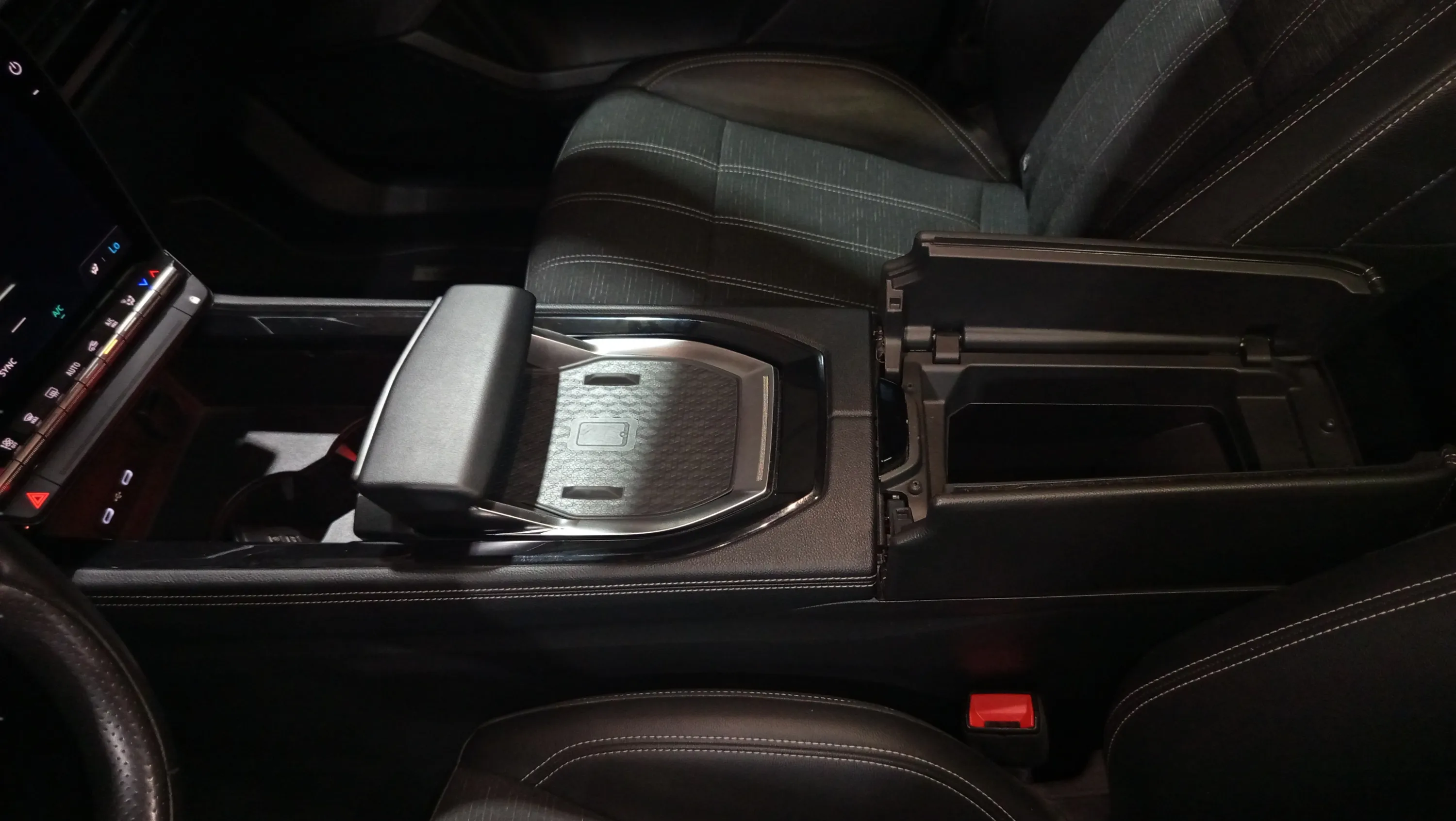 Renault Austral Evolution Mild Hybrid - foto 20