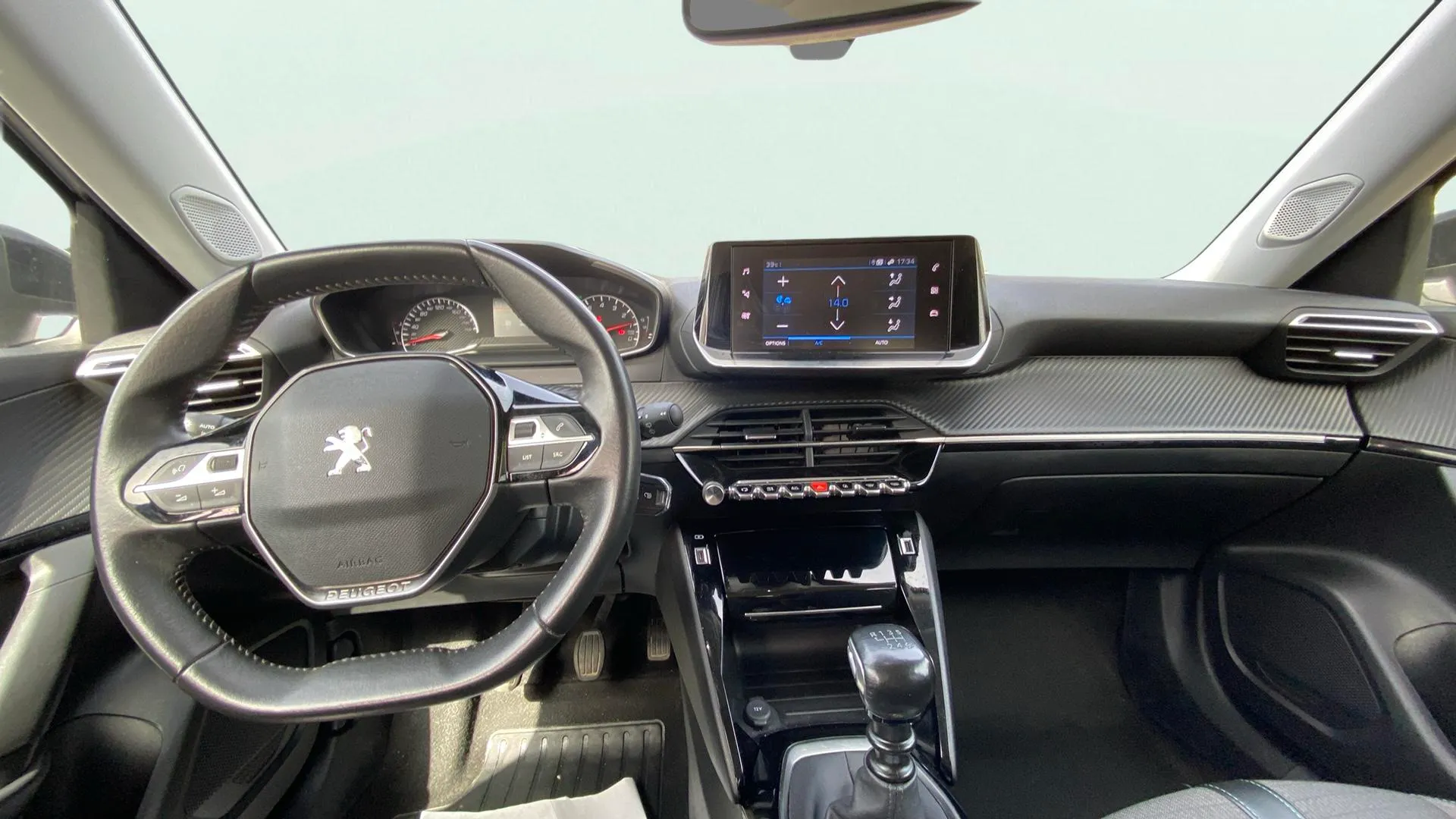 Peugeot 2008 Active PureTech 100 BVM6 - foto 9