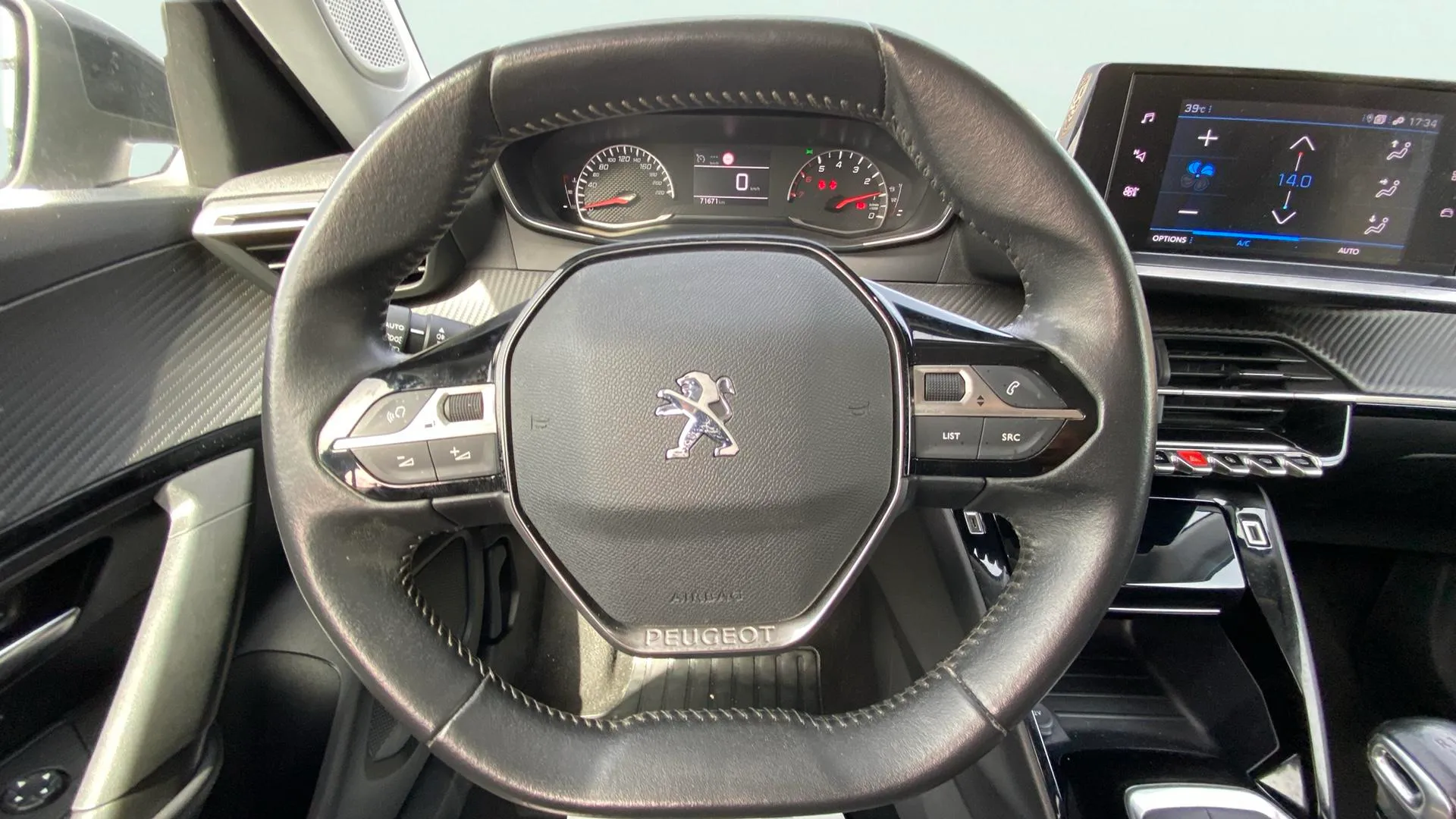 Peugeot 2008 Active PureTech 100 BVM6 - foto 11