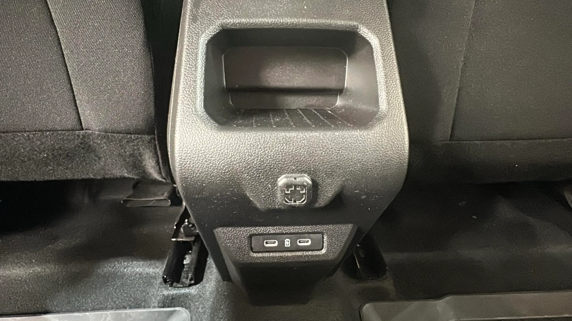 Dacia Duster Essential TCe ECO-G 4x2 - foto 27