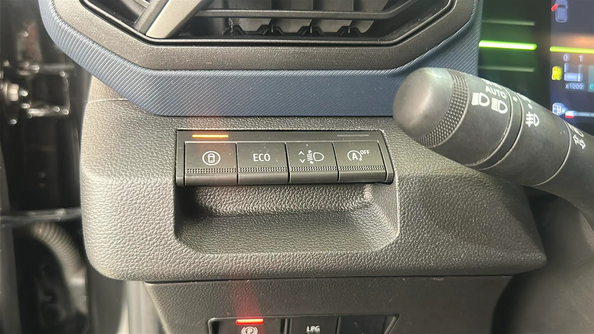 Dacia Duster Essential TCe ECO-G 4x2 - foto 17