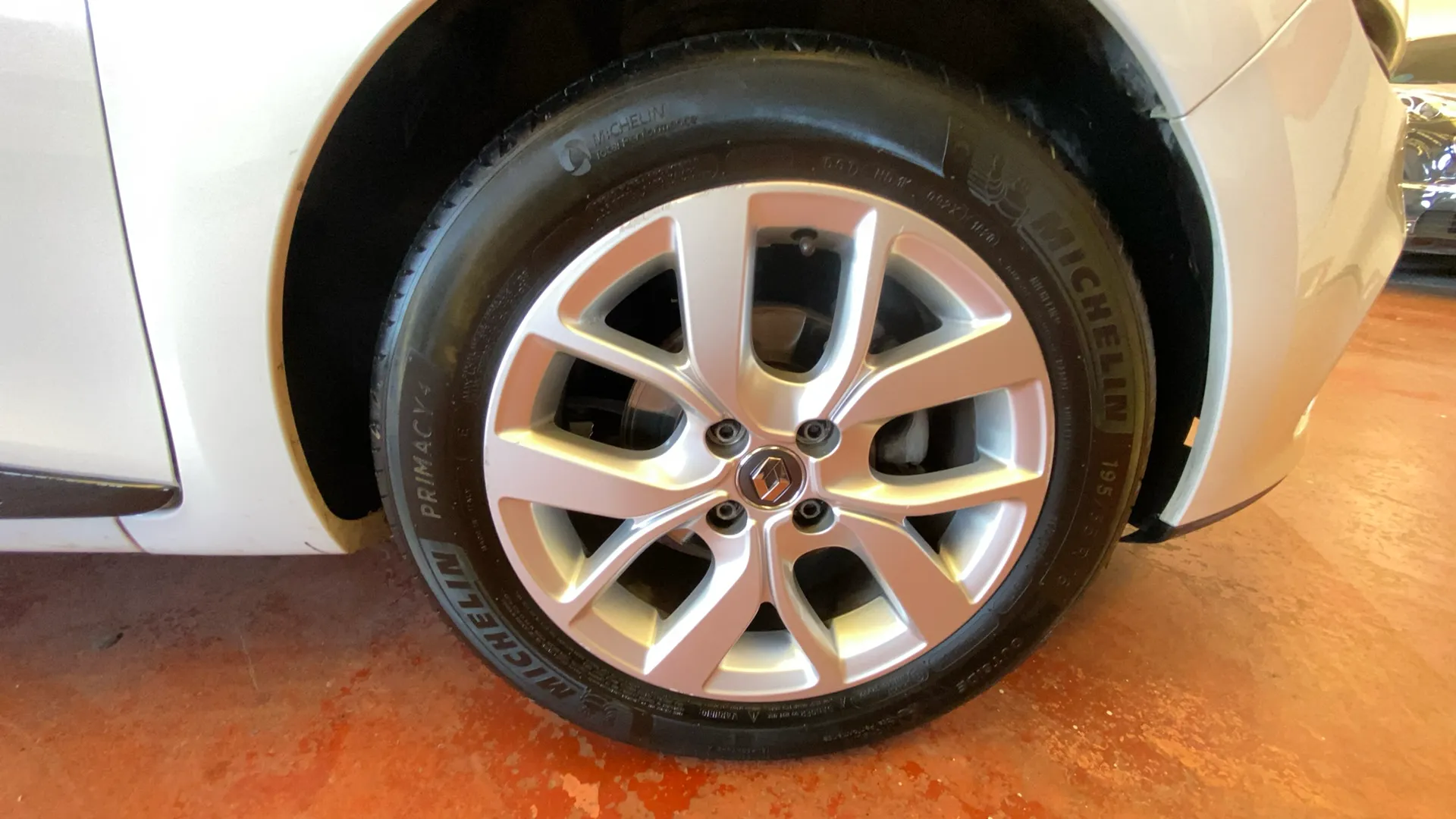 Renault Clio Sp. T. Limited TCe -18 - foto 10