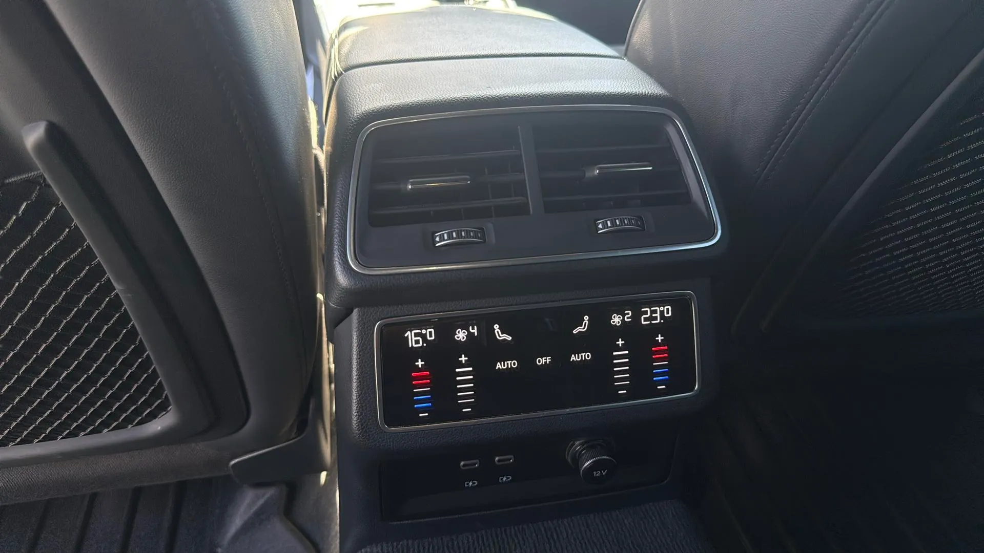 Audi S6 Avant 3.0 - foto 25