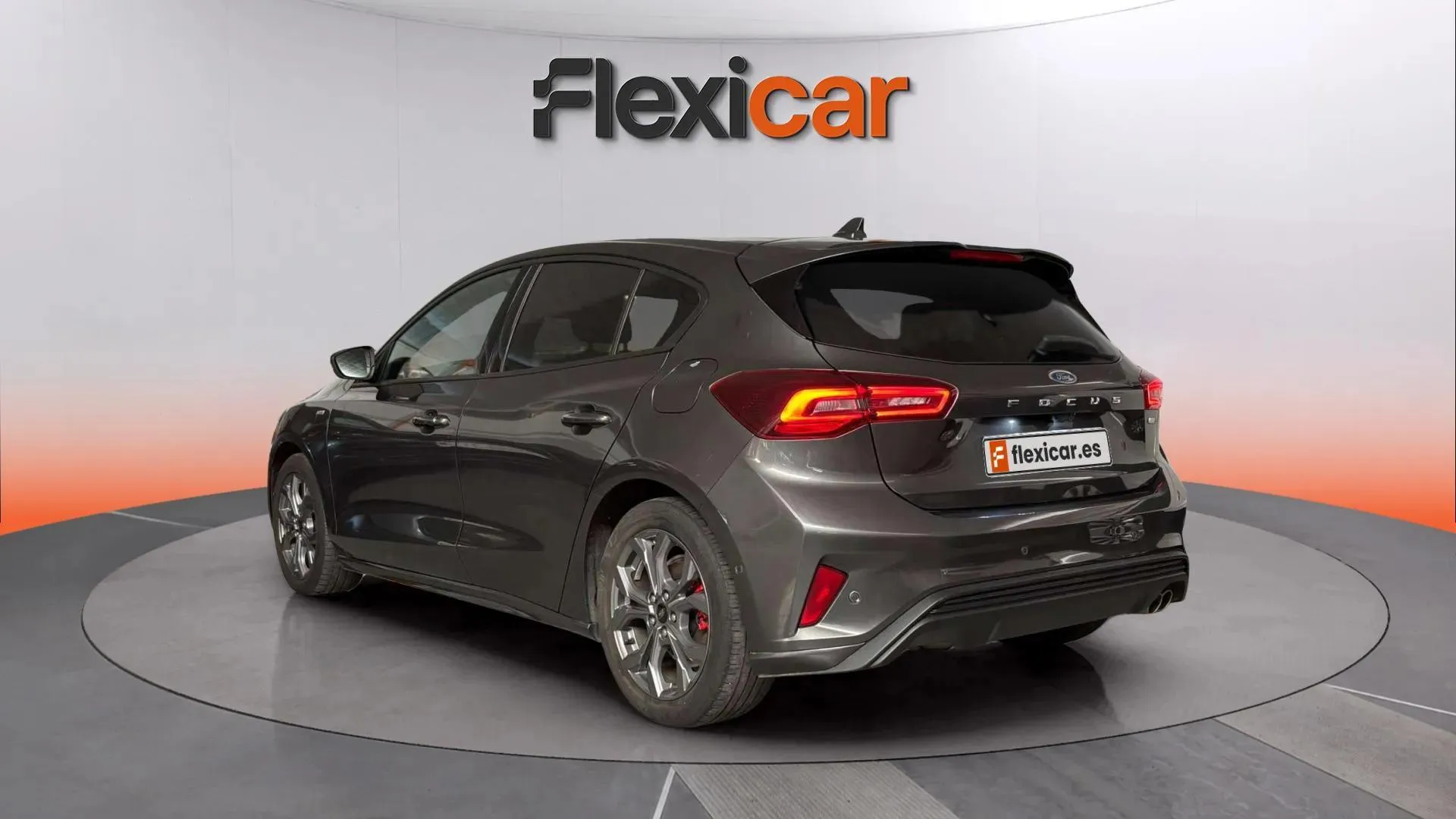 Ford Focus 1.0 EcoBoost MHEV ST-Line Design SIP - foto 4