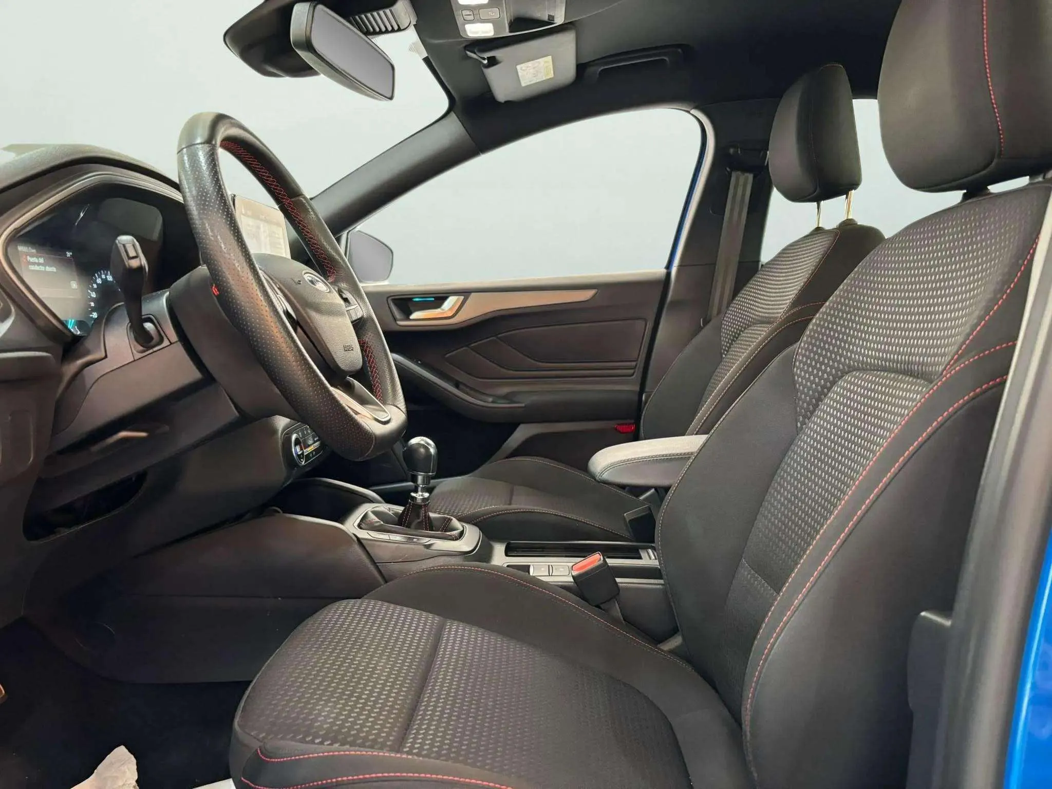 Ford Focus 1.0 EcoBoost MHEV ST-Line Design SIP - foto 8
