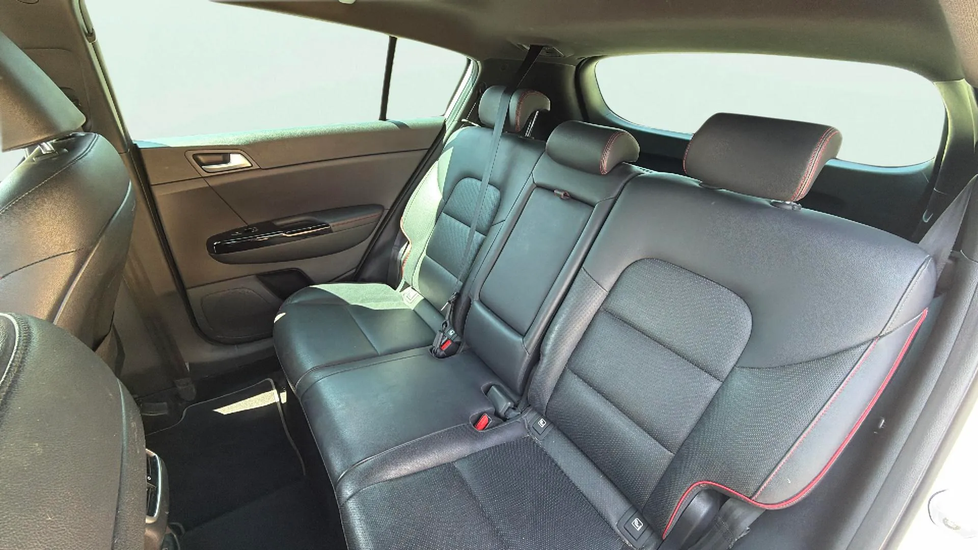 Kia Sportage 1.6 MHEV GT Line Xtreme Plus 136 DCT 4x2 - foto 24