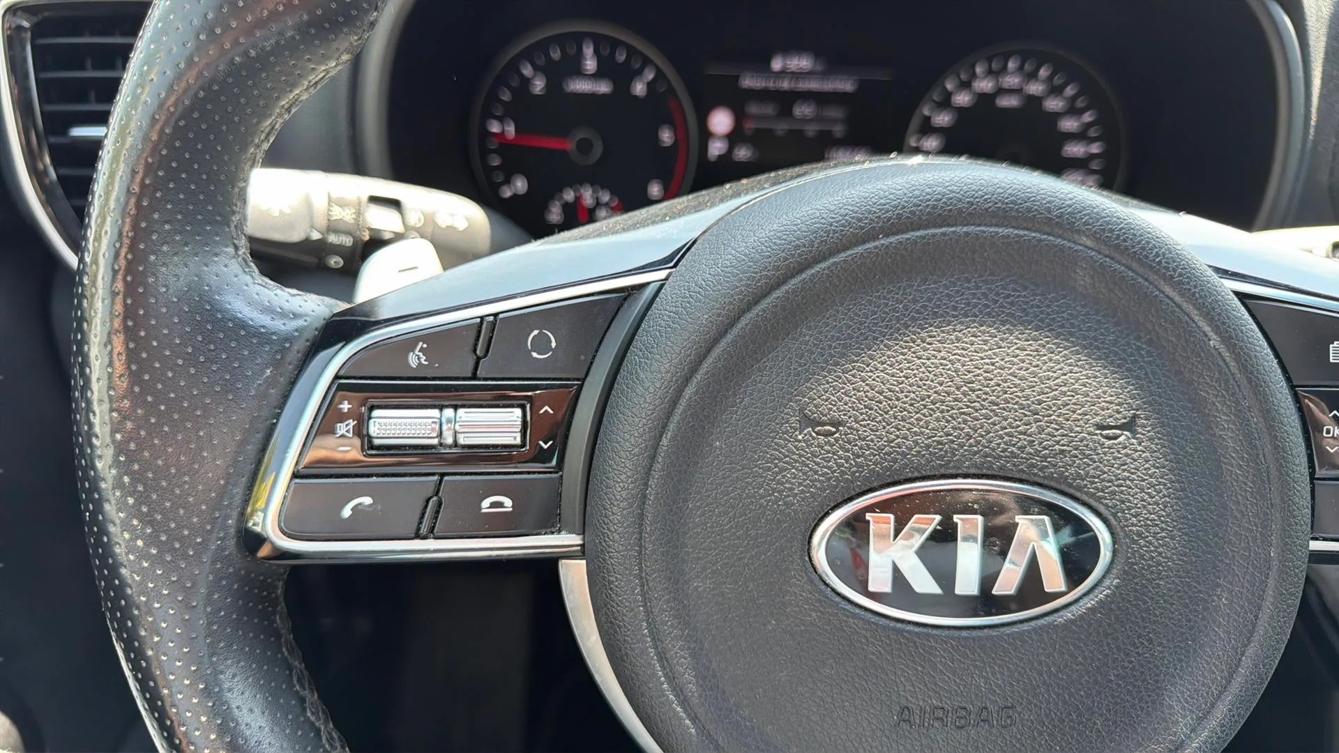 Kia Sportage 1.6 MHEV GT Line Xtreme Plus 136 DCT 4x2 - foto 17