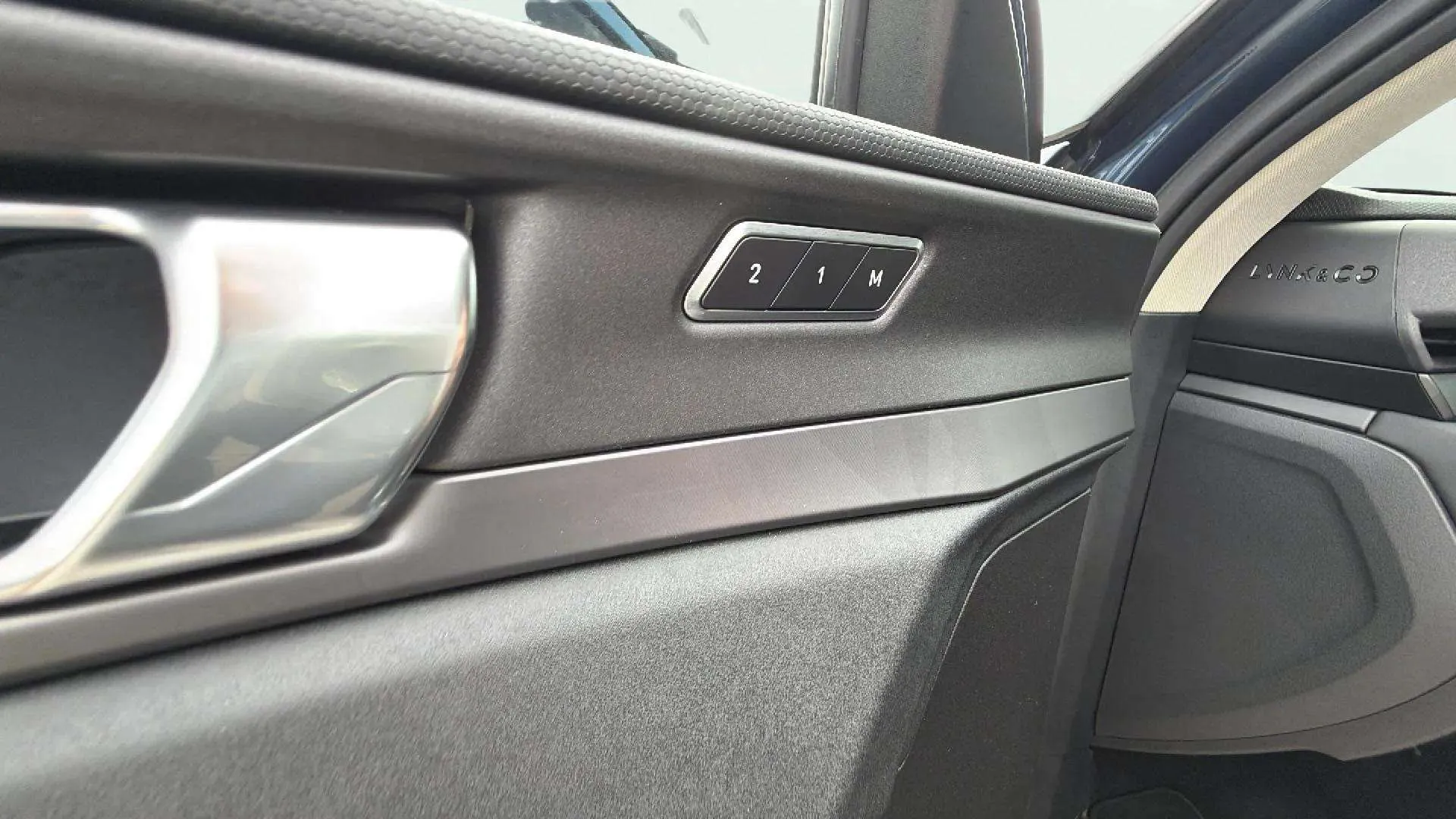 Lynk & Co 01 1.5 PHEV - foto 19