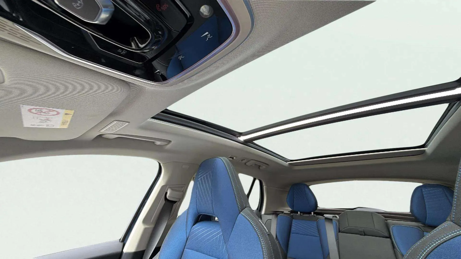 Lynk & Co 01 1.5 PHEV - foto 25