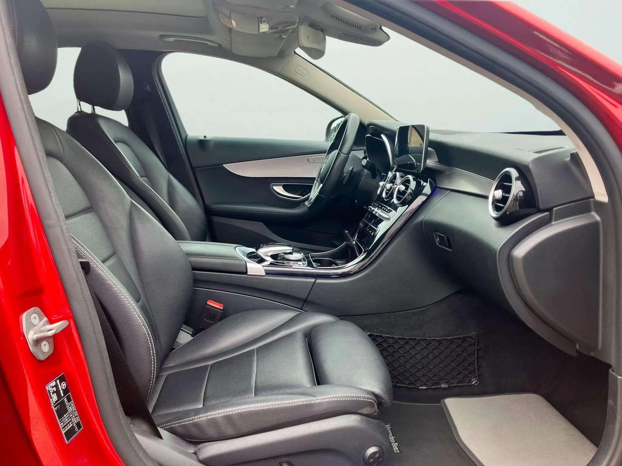 Mercedes-Benz Clase C C 300 d - foto 19