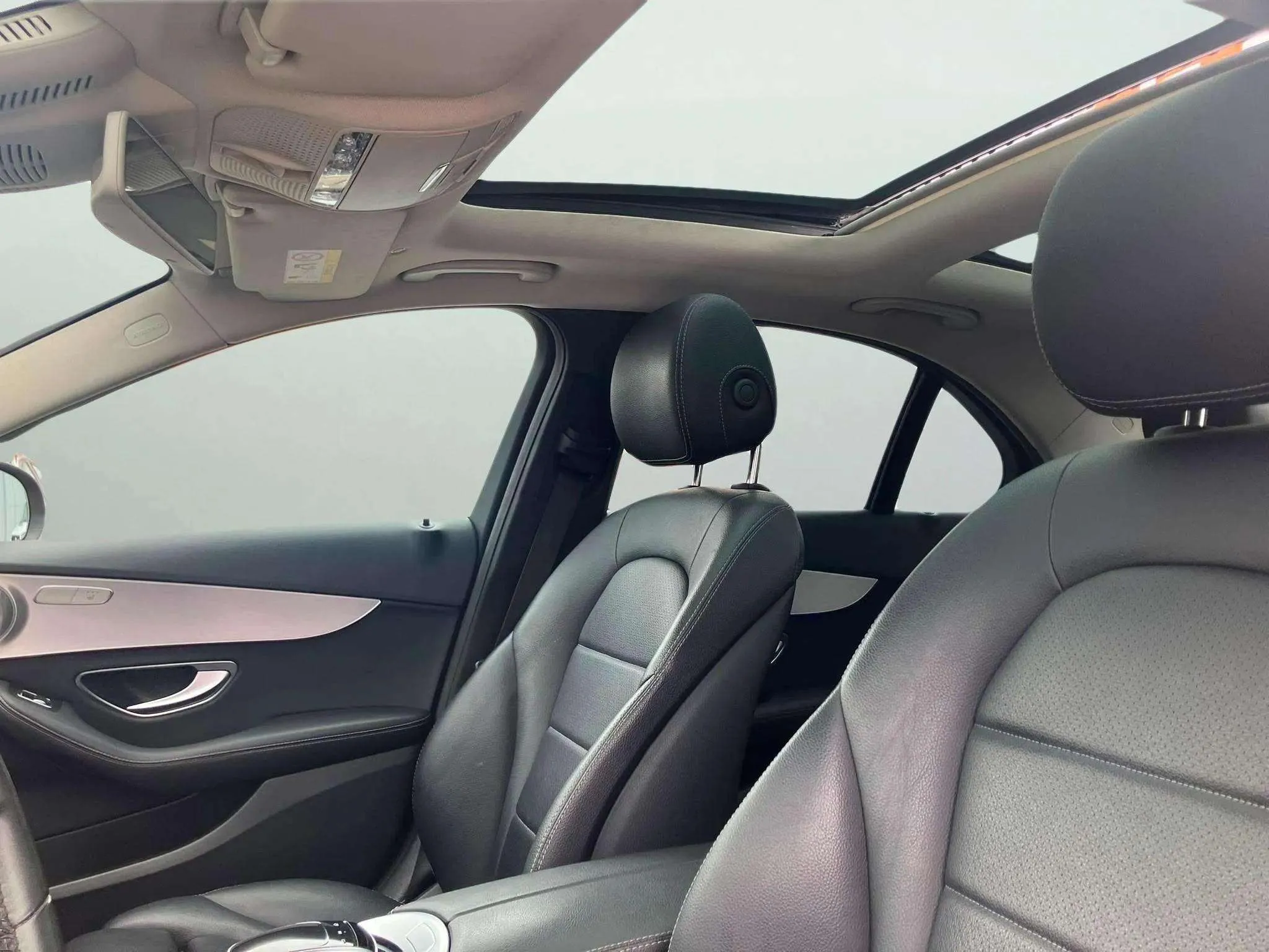 Mercedes-Benz Clase C C 300 d - foto 17