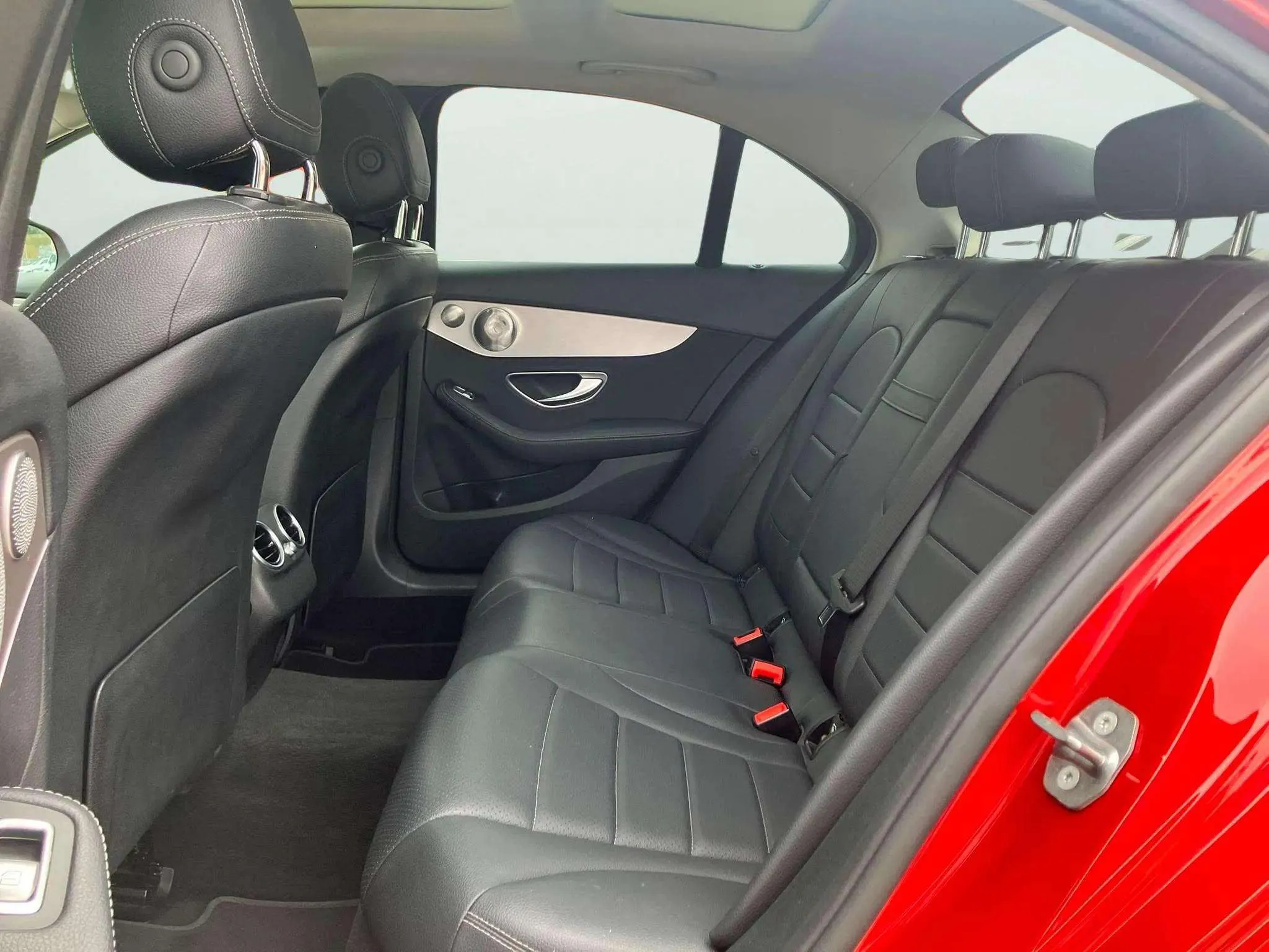 Mercedes-Benz Clase C C 300 d - foto 18