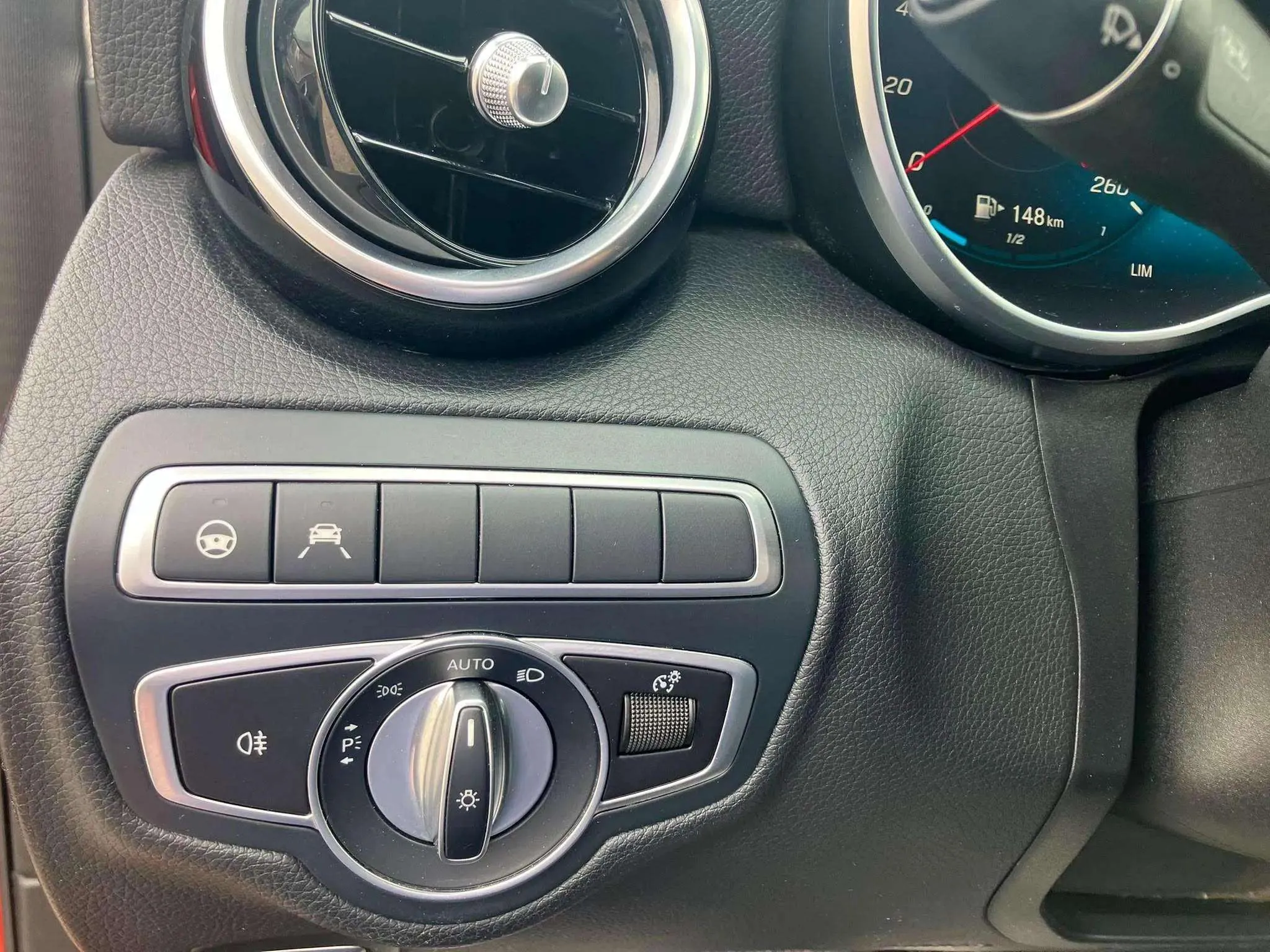 Mercedes-Benz Clase C C 300 d - foto 22