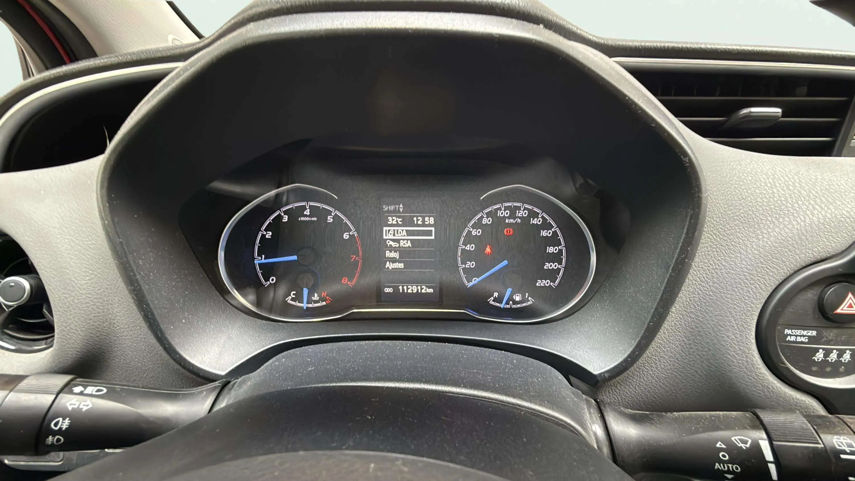 Toyota Yaris 1.5 110 Active - foto 12