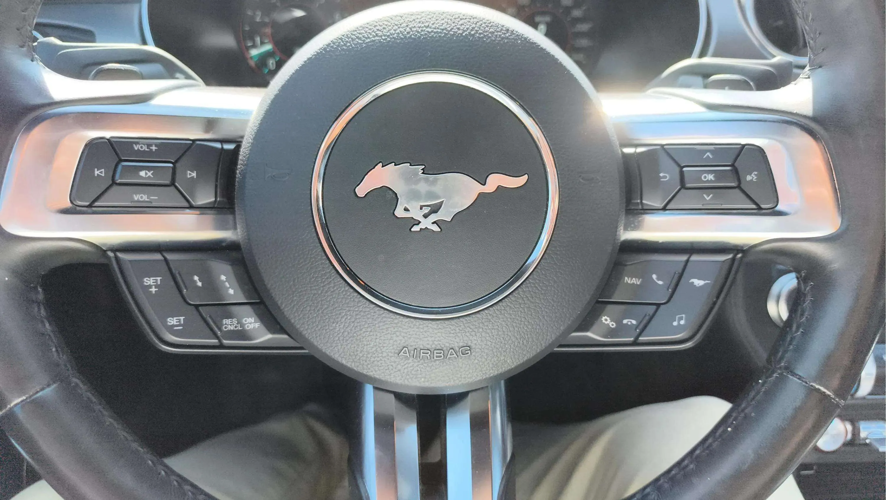 Ford Mustang 5.0 Ti-VCT V8 Mustang GT A.(Fast.) - foto 18
