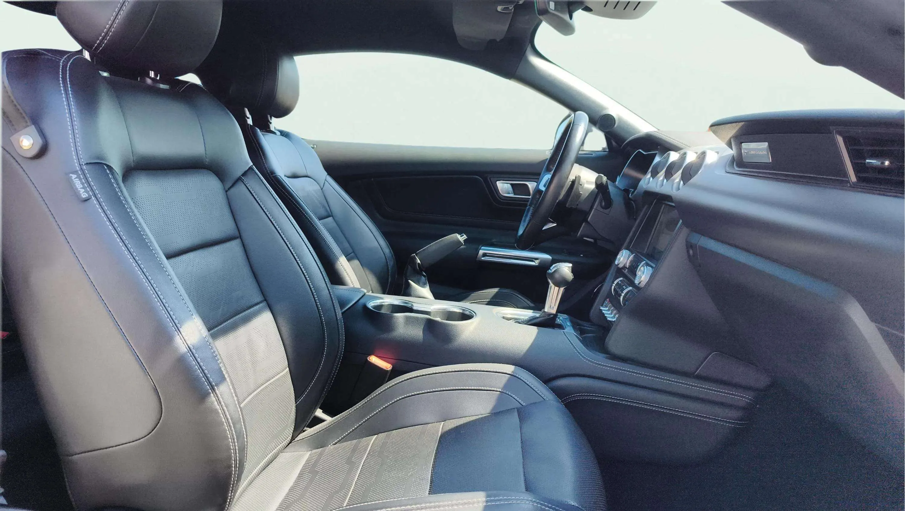 Ford Mustang 5.0 Ti-VCT V8 Mustang GT A.(Fast.) - foto 16