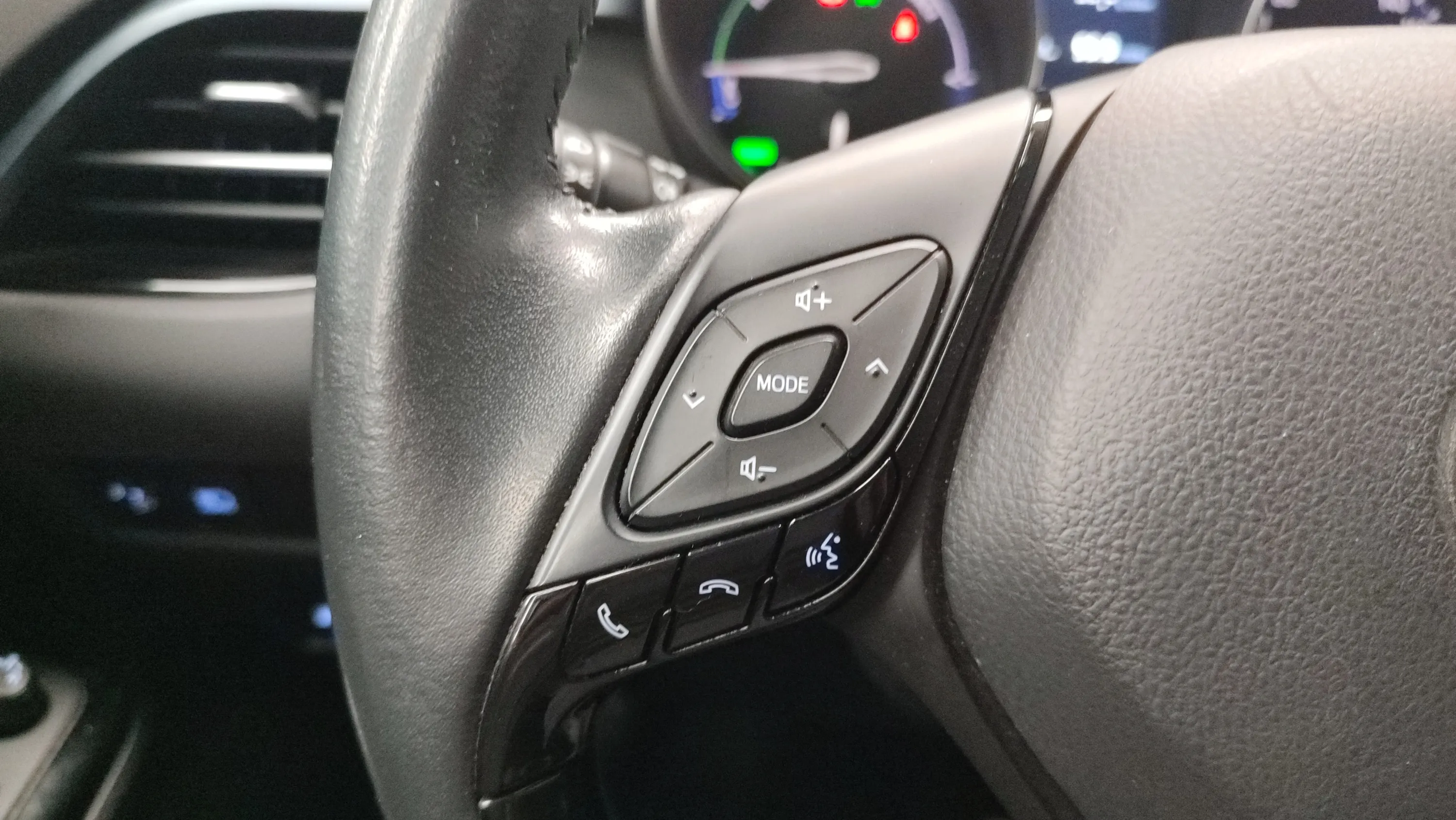 Toyota C-HR 1.8 125H Advance - foto 13