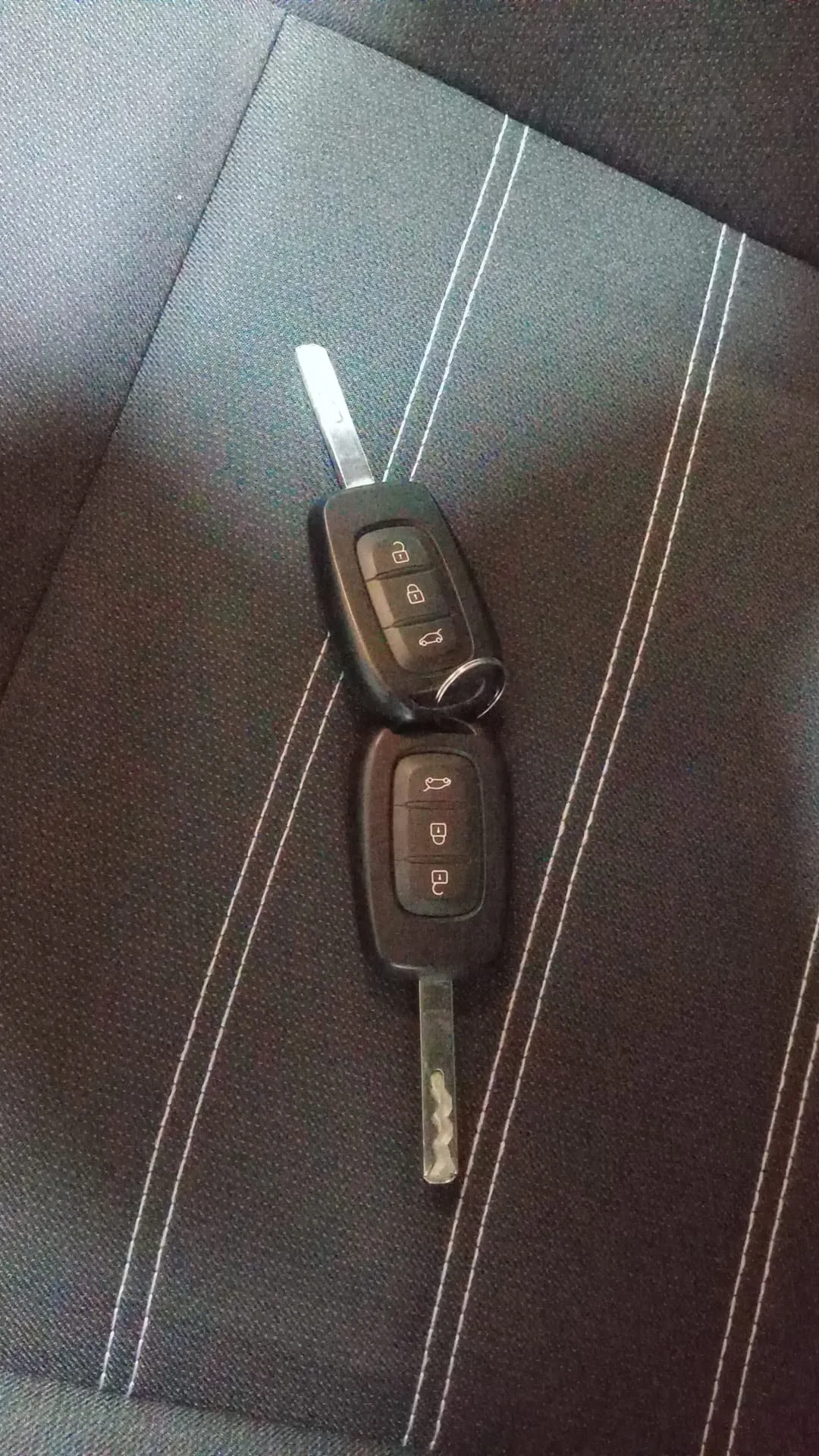 Dacia Sandero Essential TCe - foto 15