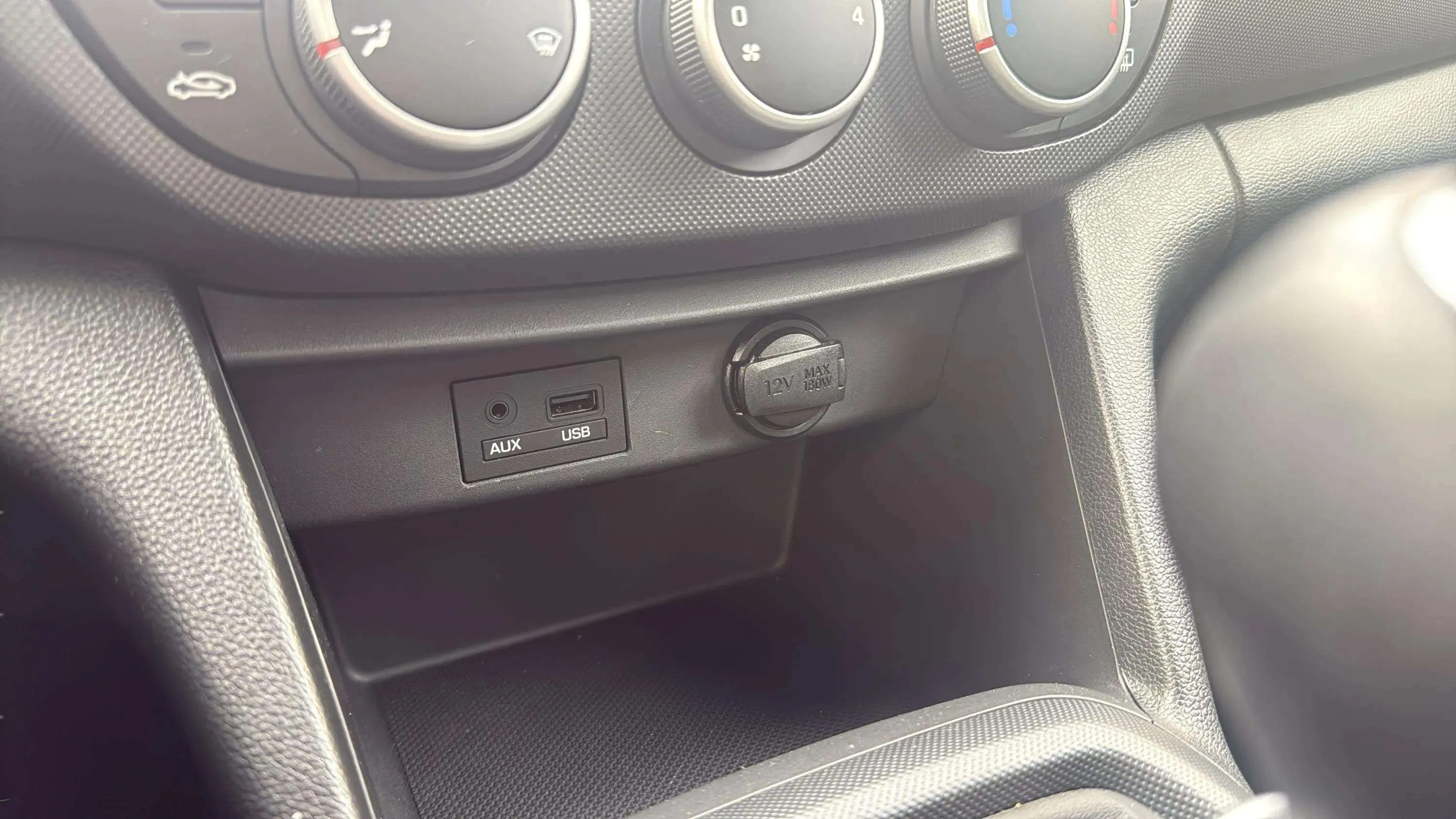 Hyundai i10 1.0 Go! - foto 21