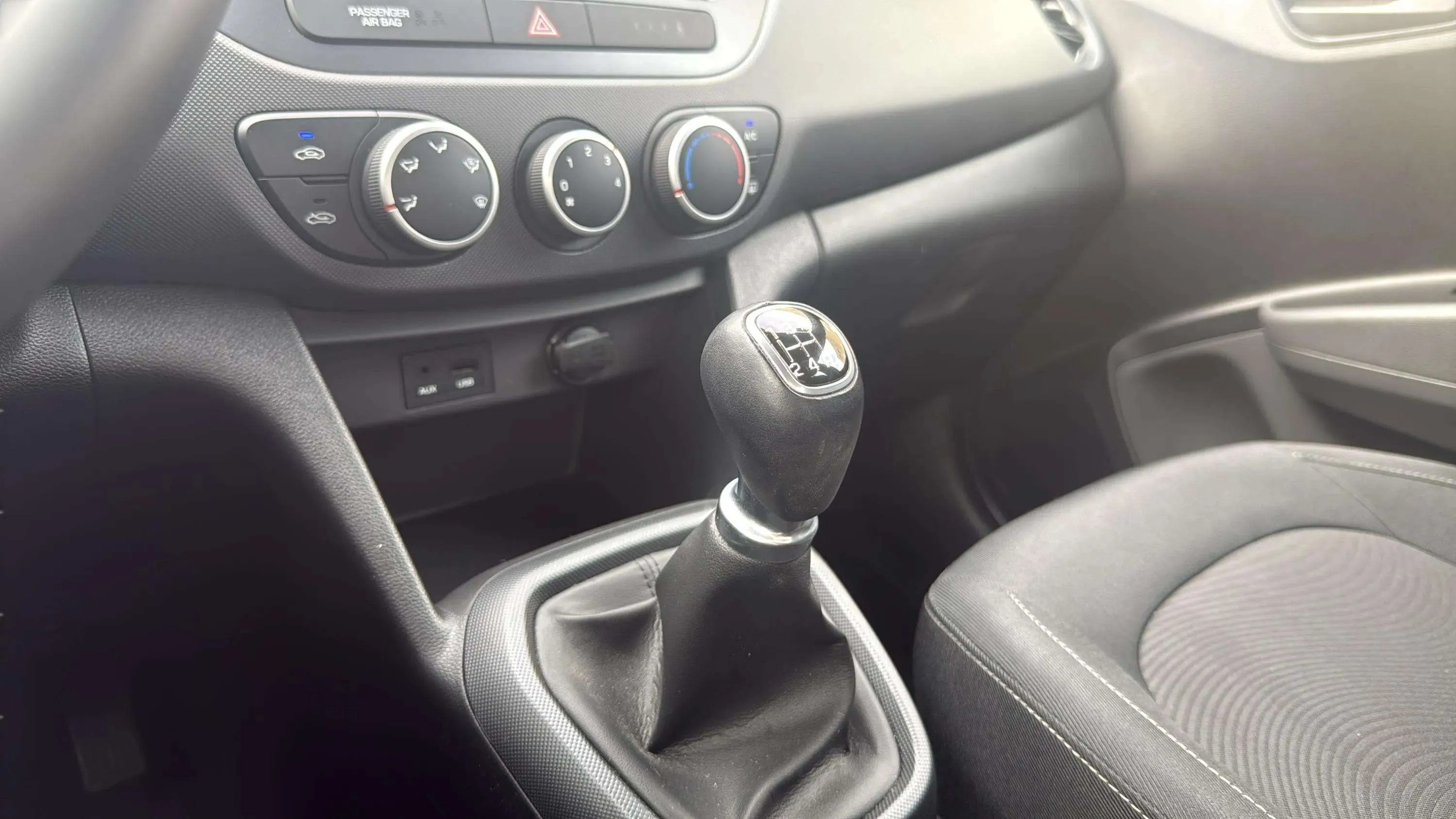 Hyundai i10 1.0 Go! - foto 22