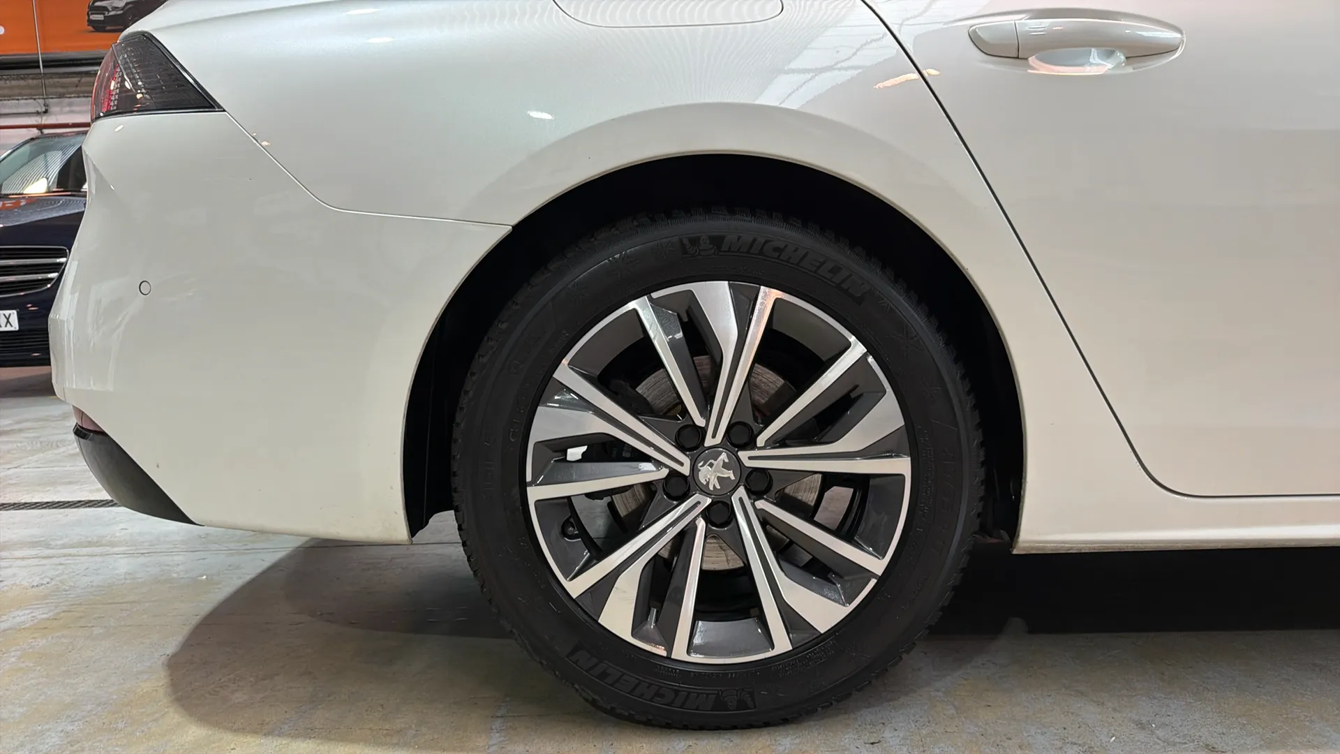 Peugeot 508 SW Active Pack PureTech 180 EAT8 - foto 21