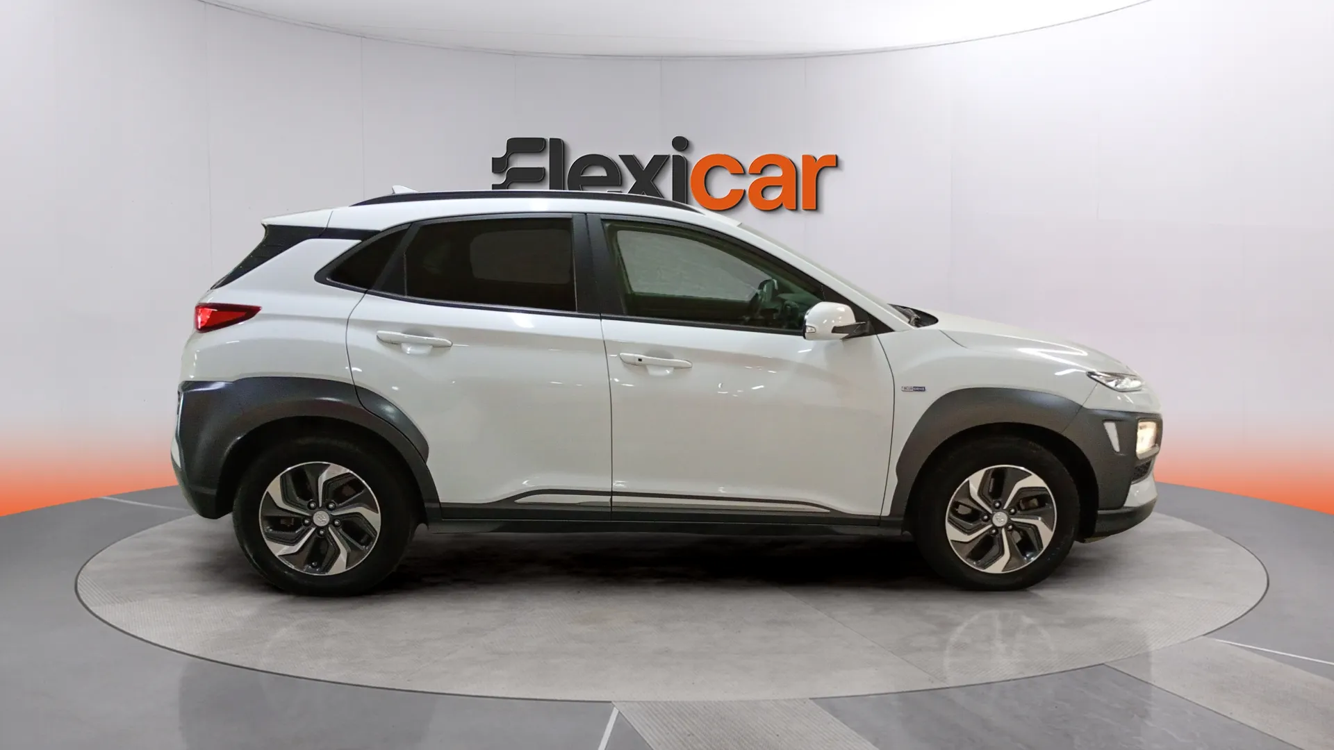 Hyundai Kona 1.6 GDI HEV Klass DCT - foto 4