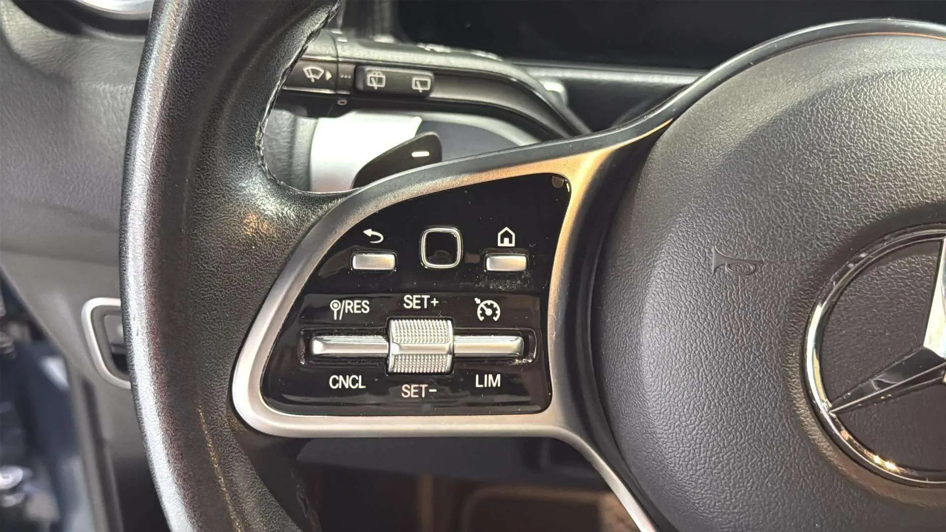 Mercedes-Benz GLB 200 d - foto 19