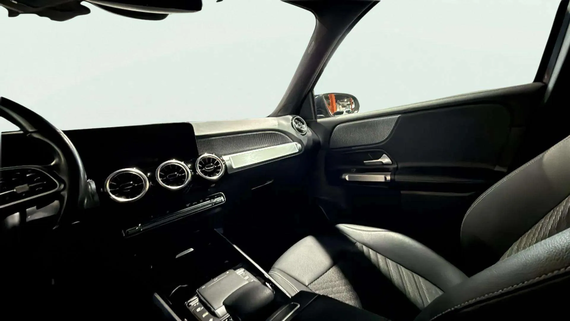 Mercedes-Benz GLB 200 d - foto 15