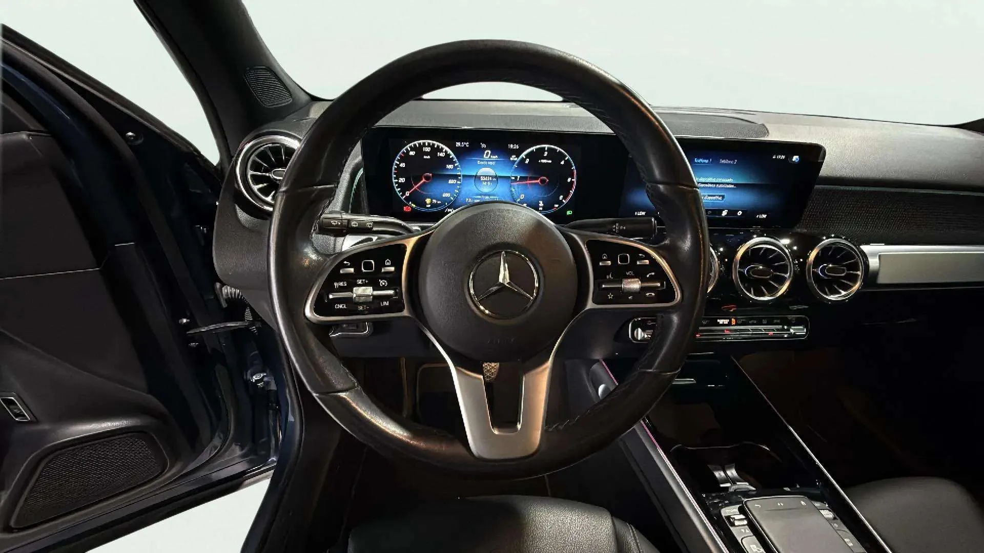 Mercedes-Benz GLB 200 d - foto 11