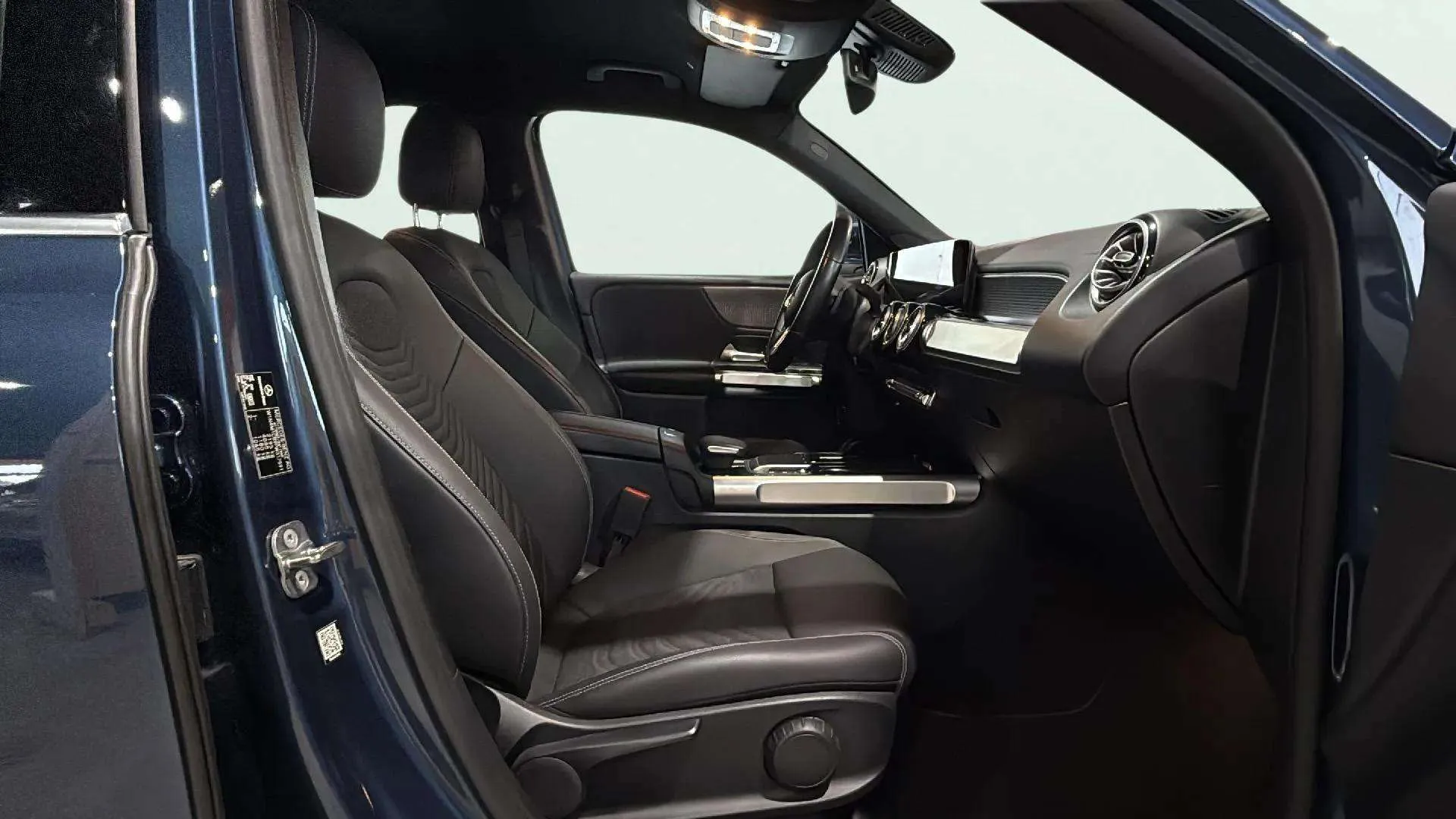 Mercedes-Benz GLB 200 d - foto 23