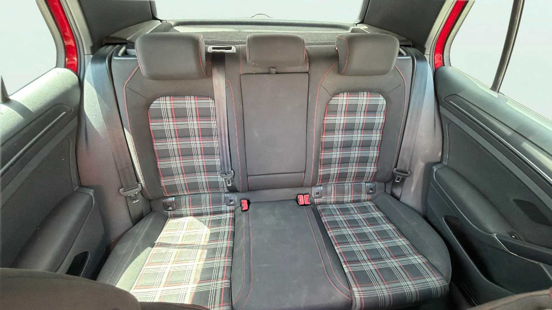 Volkswagen Golf GTI 2.0 TSI - foto 17