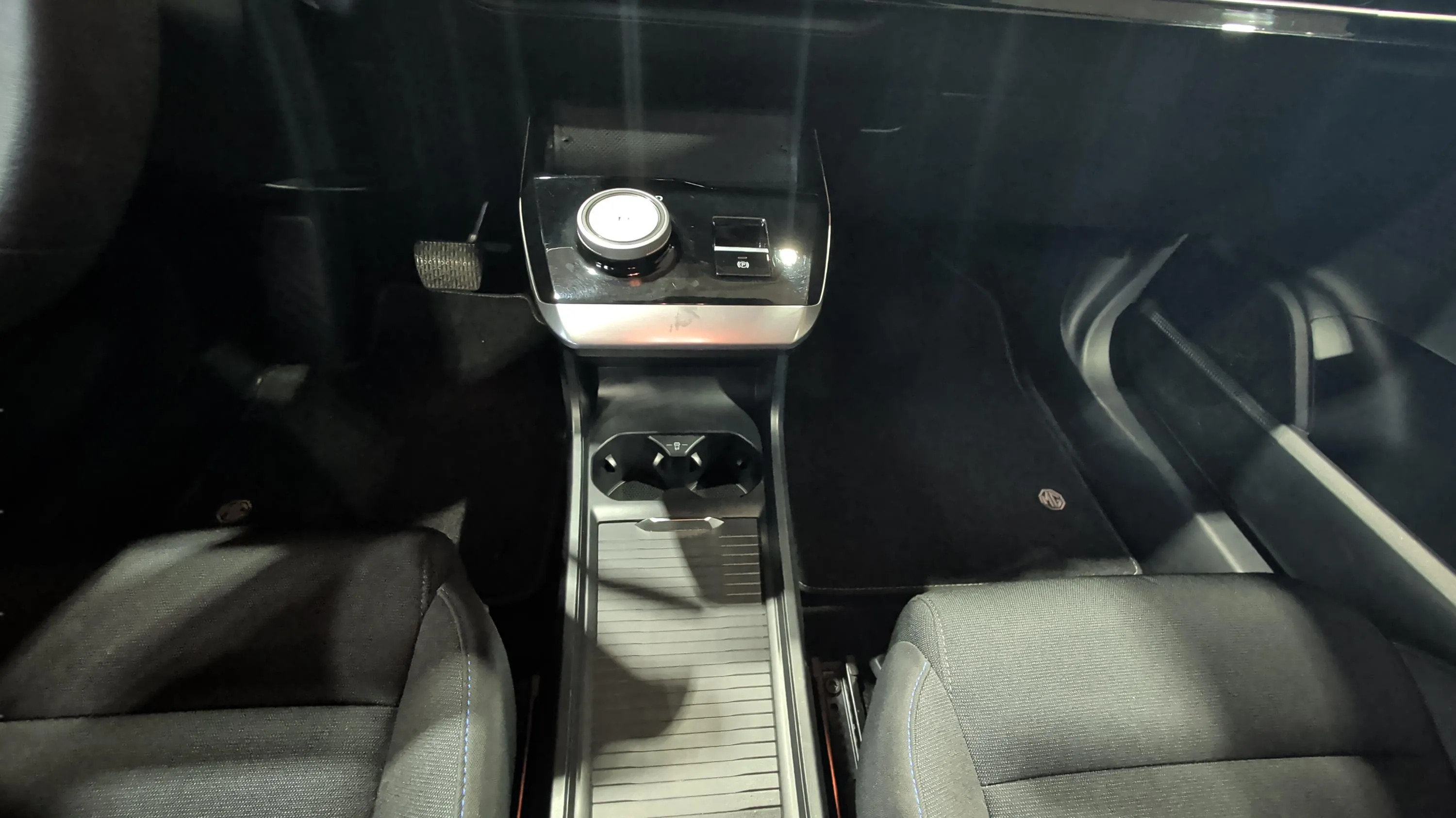 MG MG4 51kWh Standard - foto 15