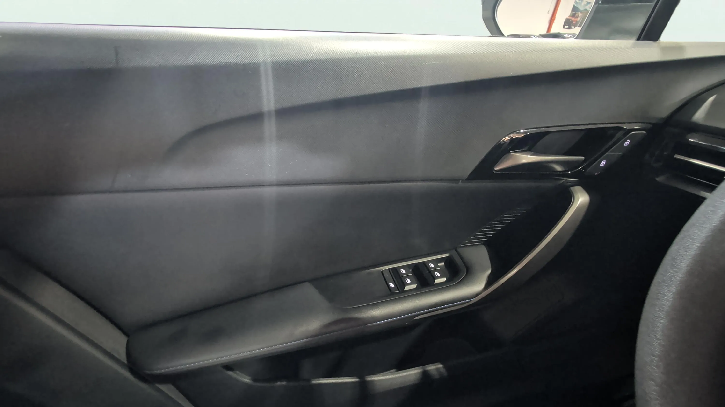 MG MG4 51kWh Standard - foto 17